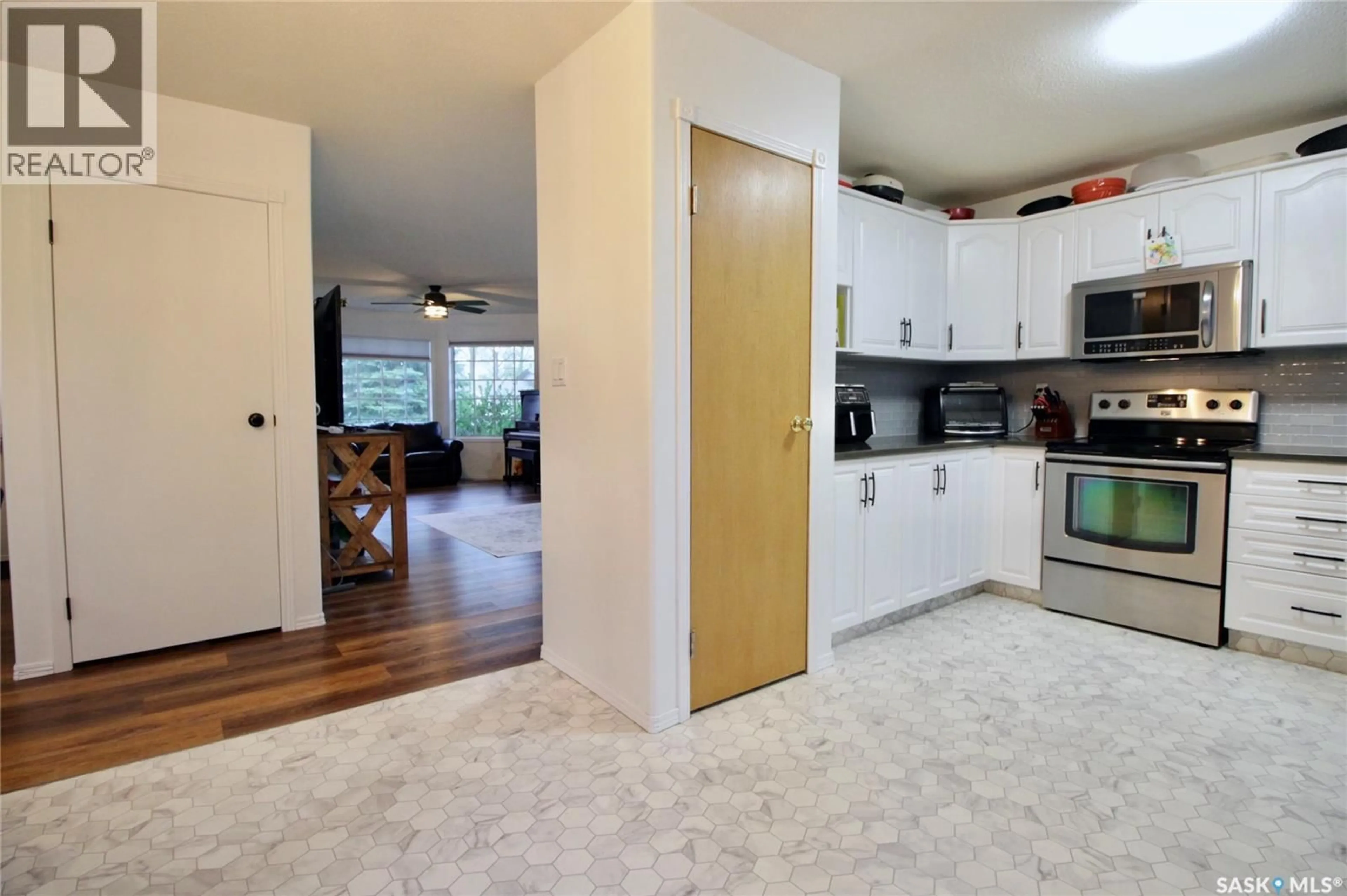 Open concept kitchen, unknown for 538 COOK ROAD, Moosomin Saskatchewan S0G3N0