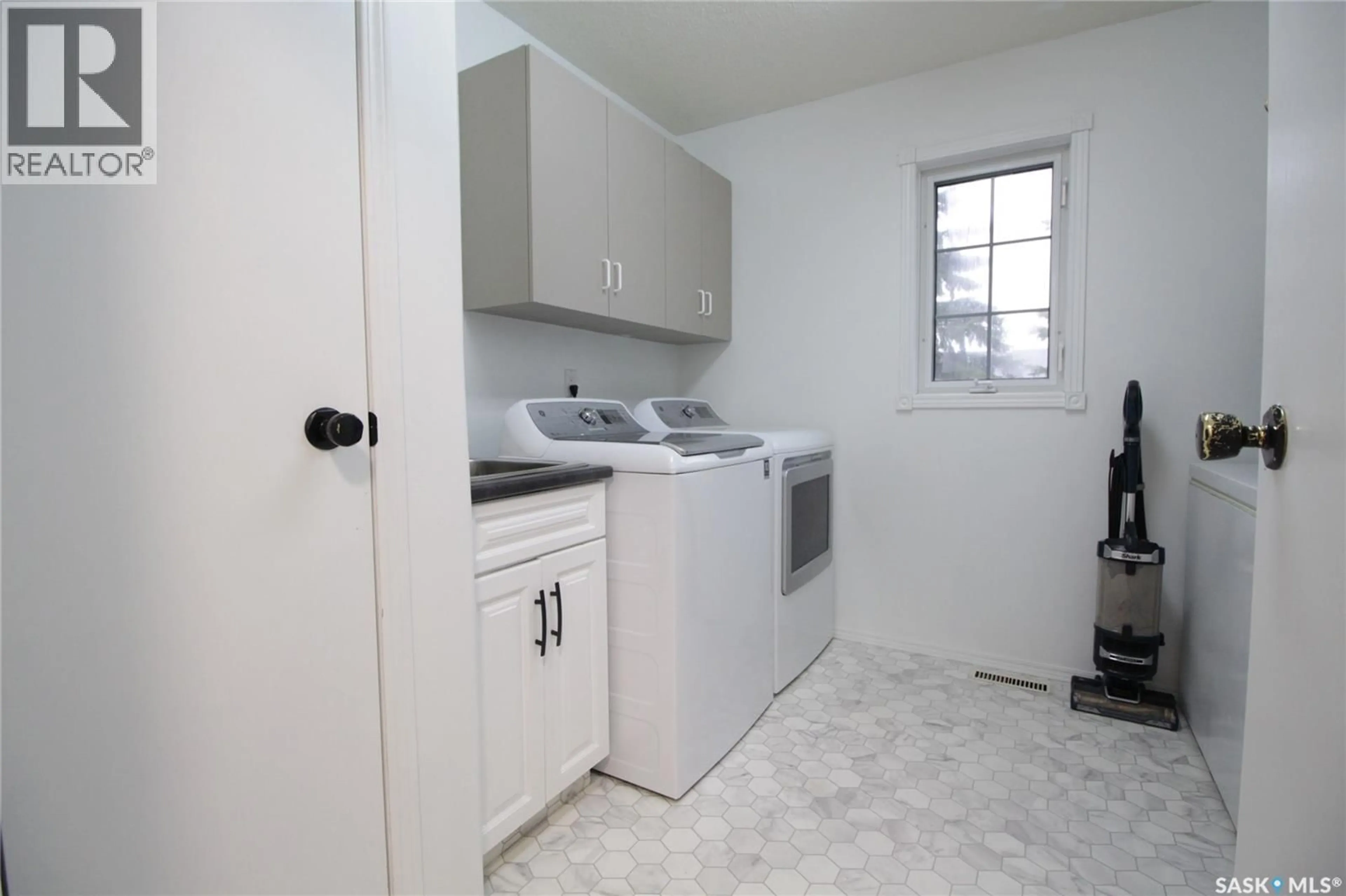 Laundry room for 538 COOK ROAD, Moosomin Saskatchewan S0G3N0