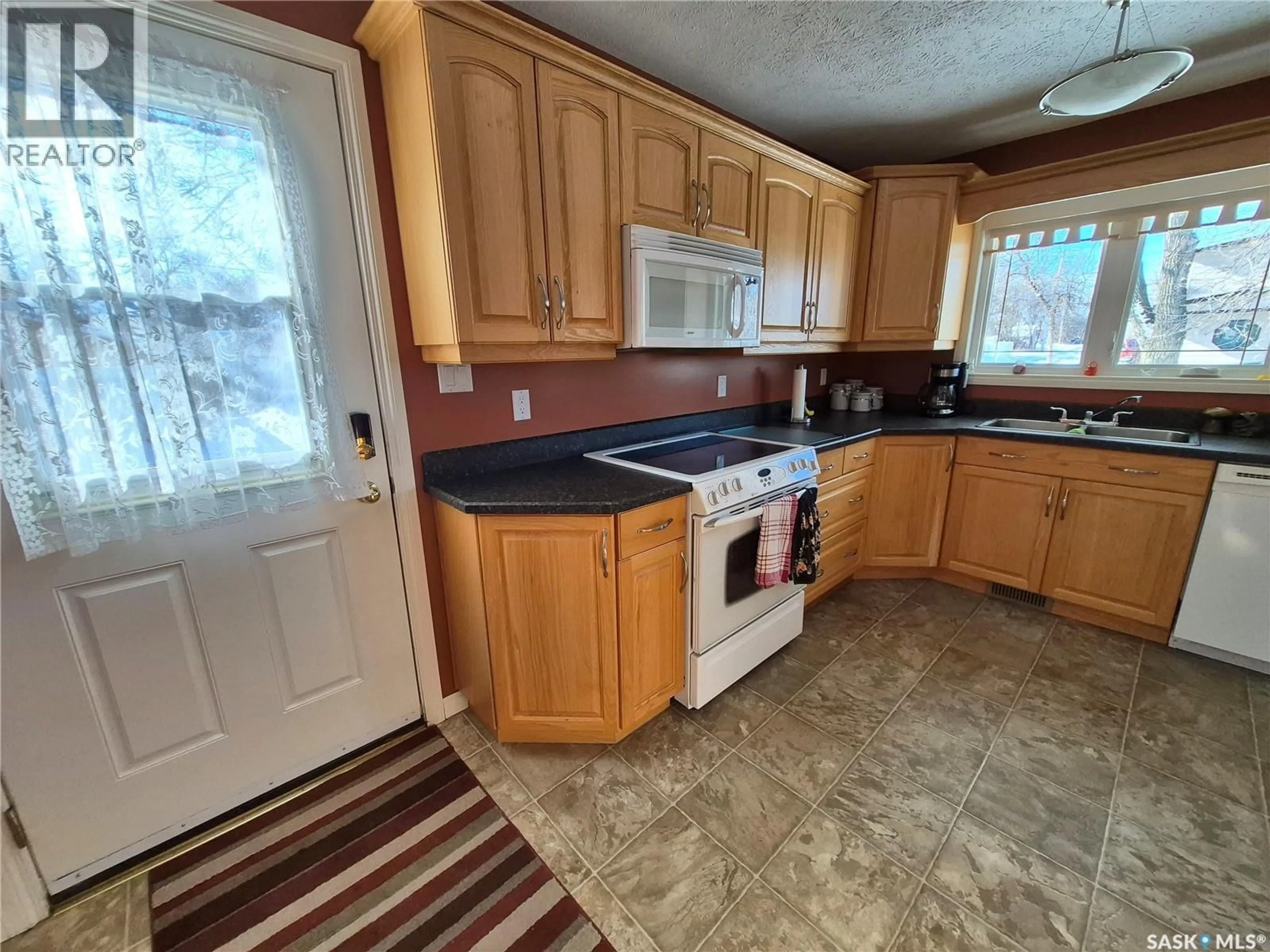 Unknown for 613 BECKWELL AVENUE, Radville Saskatchewan S0C2G0