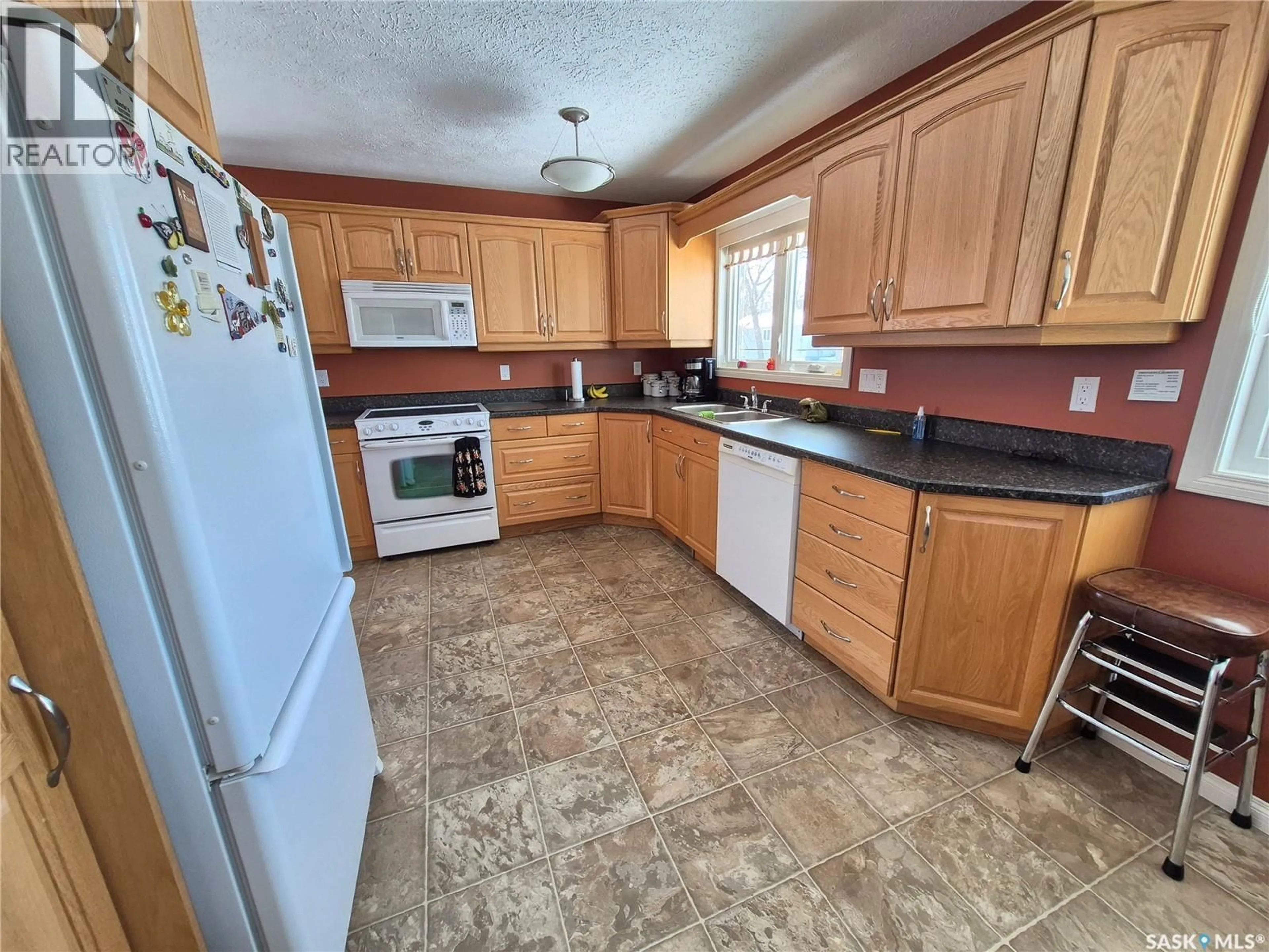 Unknown for 613 BECKWELL AVENUE, Radville Saskatchewan S0C2G0