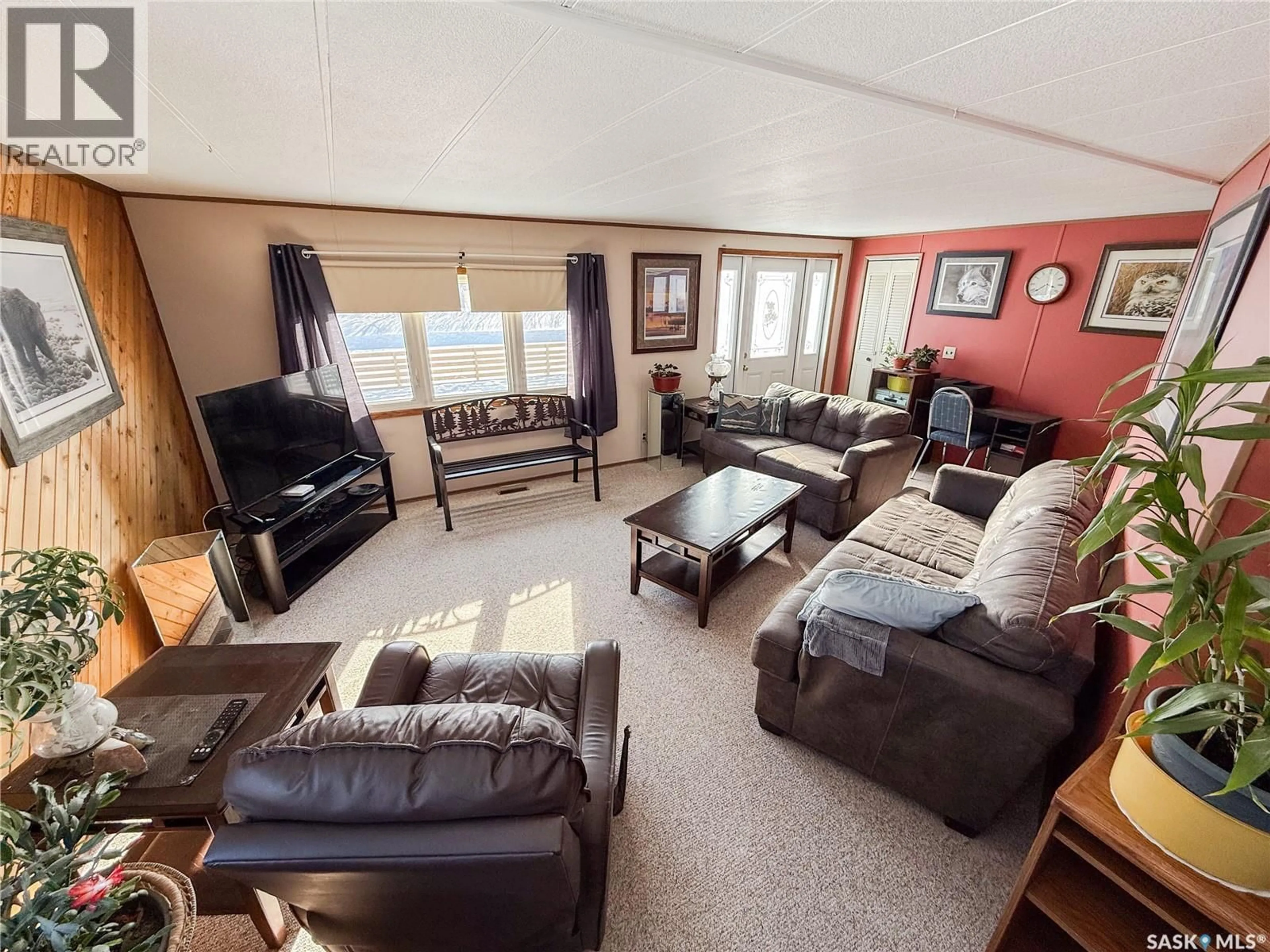 Unknown for 201 - 203 4TH AVENUE, Climax Saskatchewan S0N0N0