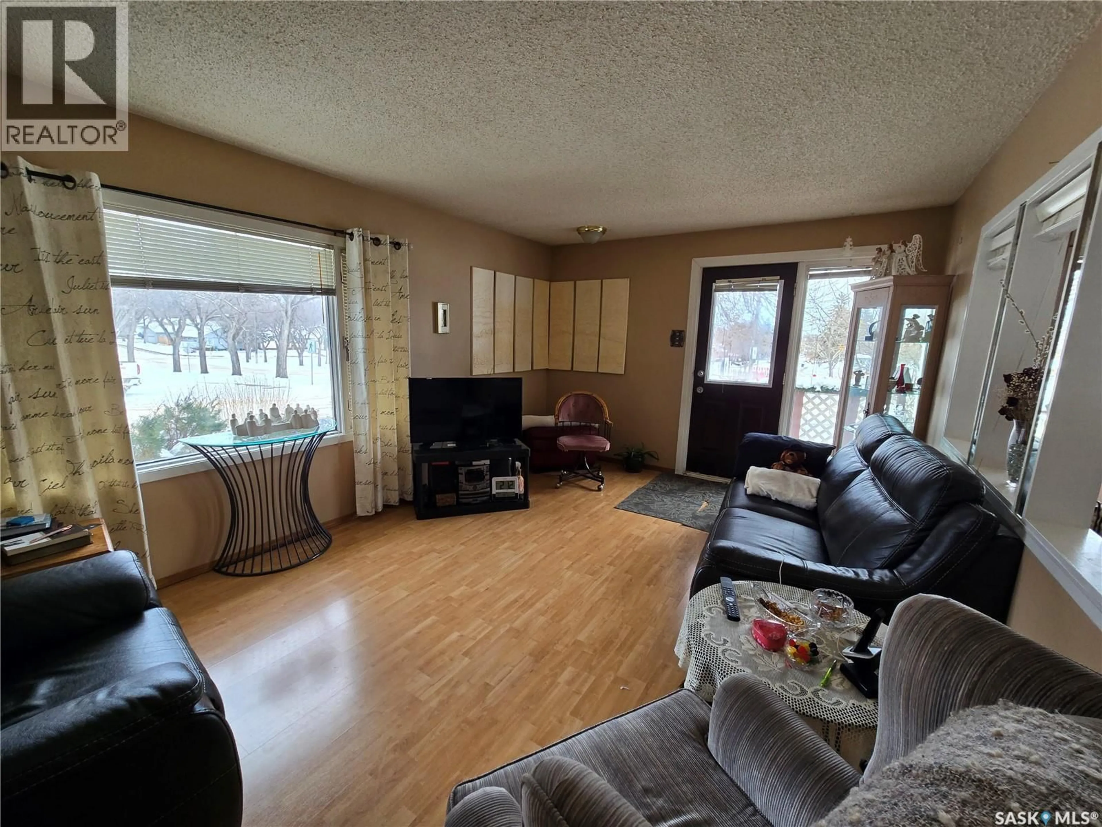 Living room with furniture, unknown for 676 3RD AVENUE, Swift Current Saskatchewan S9H2H5