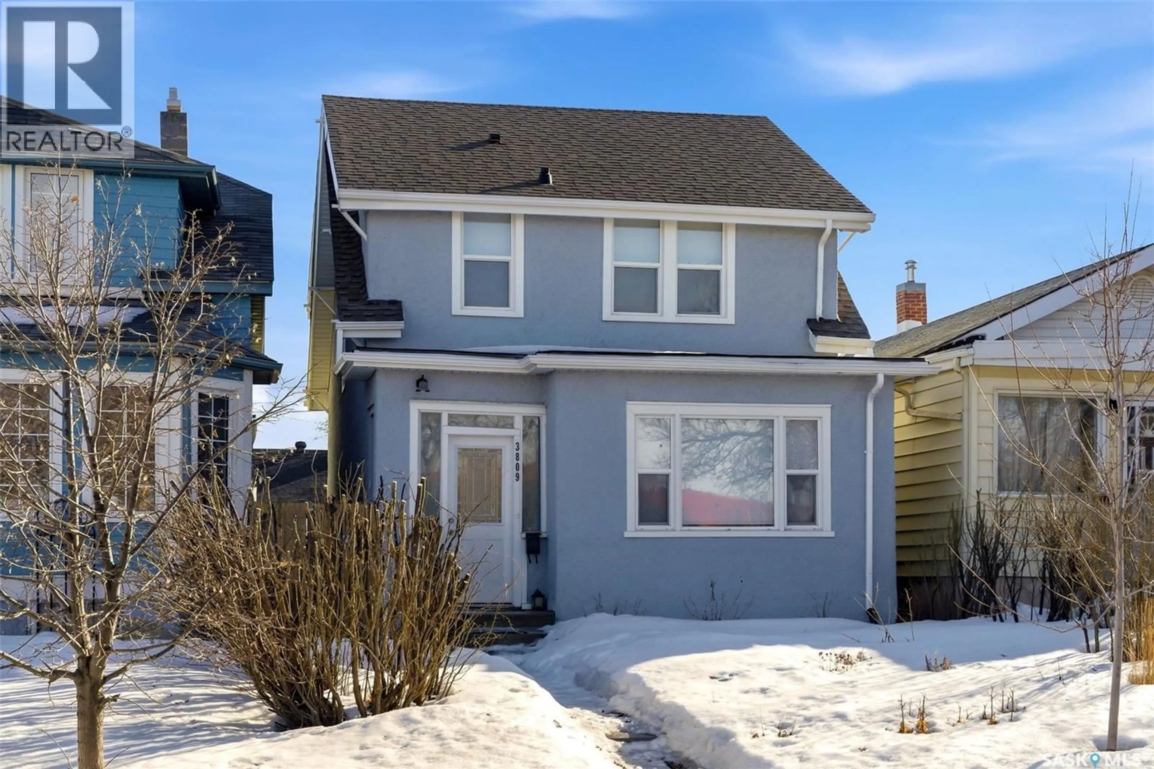 Home with vinyl exterior material, street for 3809 VICTORIA AVENUE, Regina Saskatchewan S4T1M6