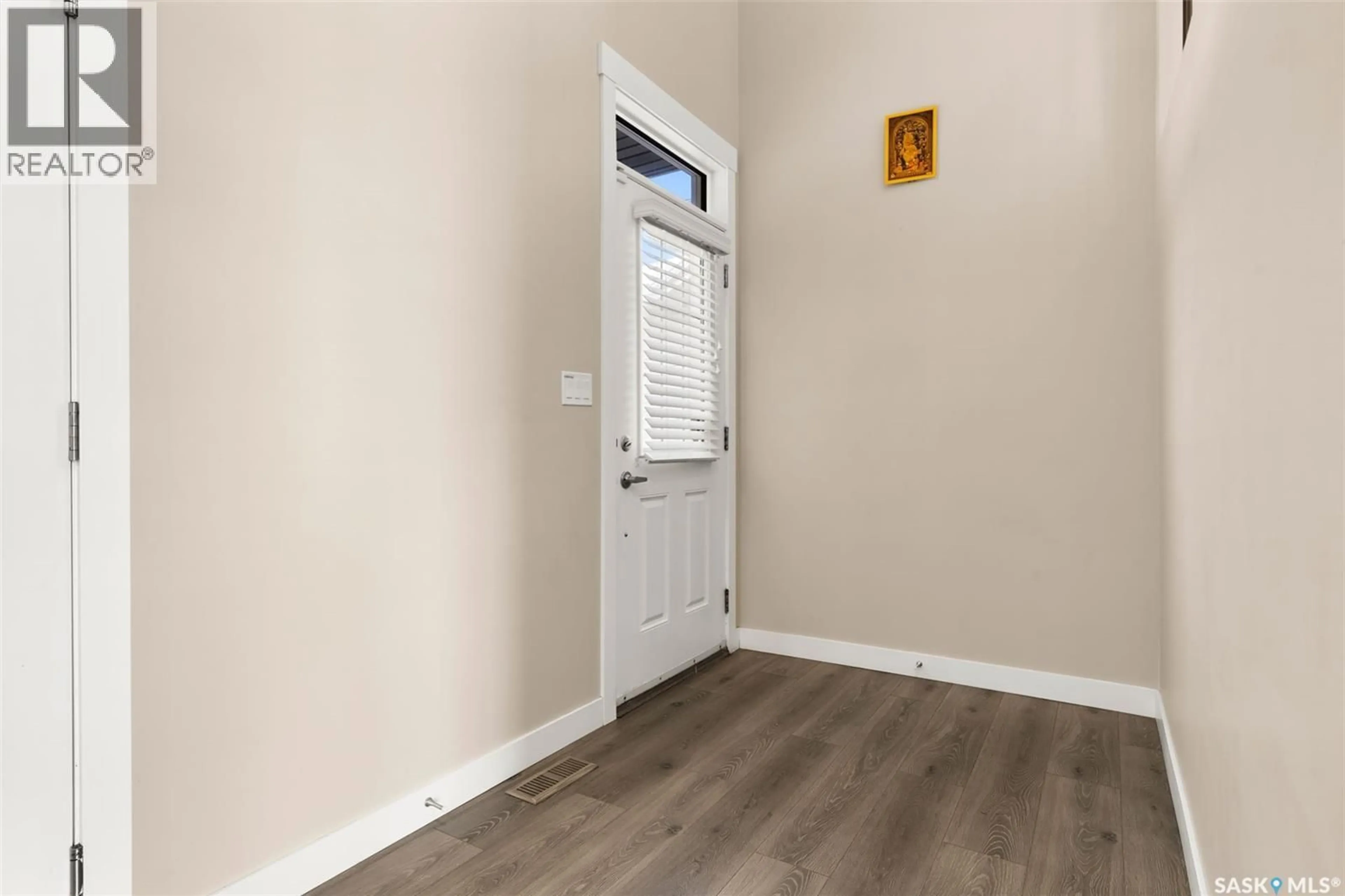 A pic of a room for 3523 GREEN TURTLE ROAD, Regina Saskatchewan S4V3N8