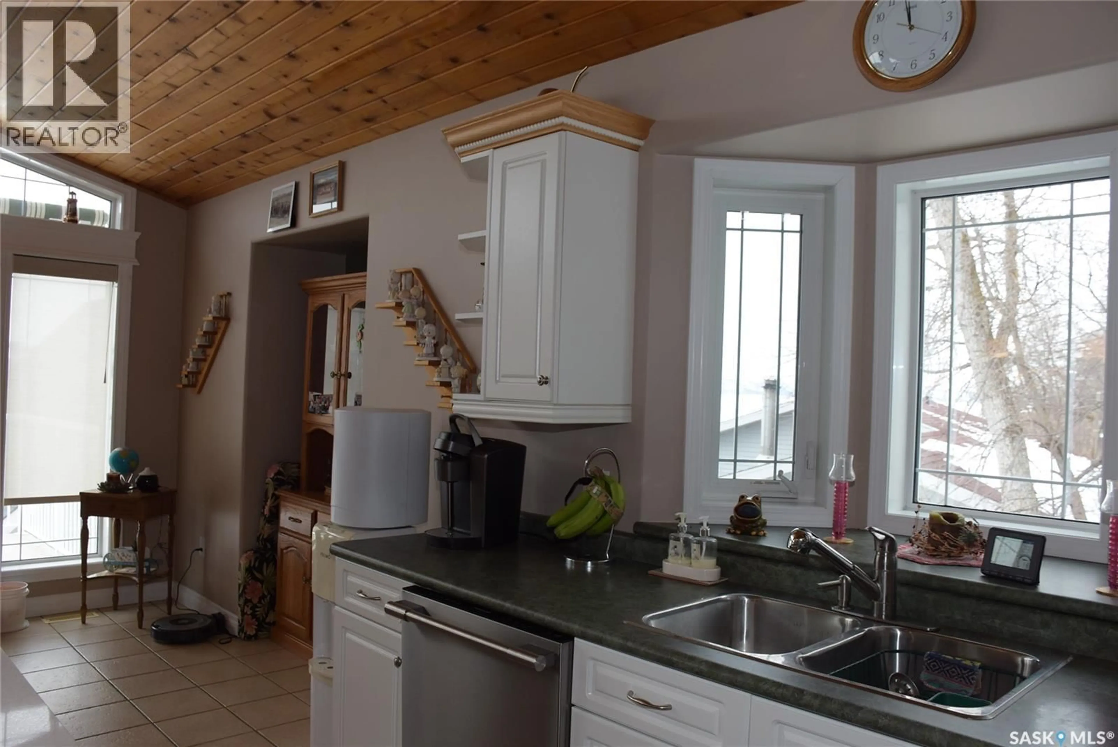 Open concept kitchen, unknown for 368 SOUTH KATEPWA DRIVE, Katepwa Beach Saskatchewan S0A0A0