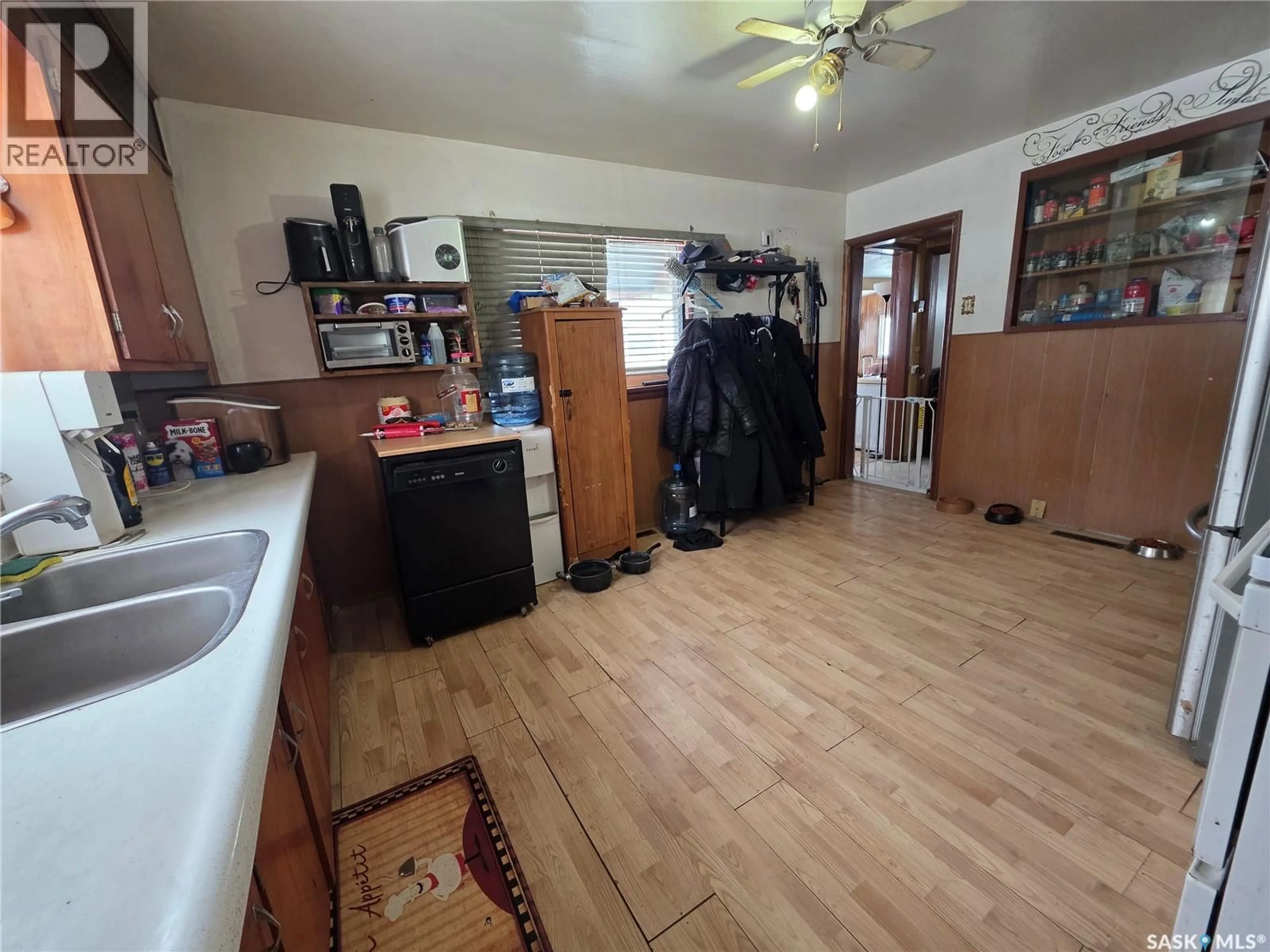 A pic of a room for 5460 KINGS AVENUE, Gull Lake Saskatchewan S0N1A0