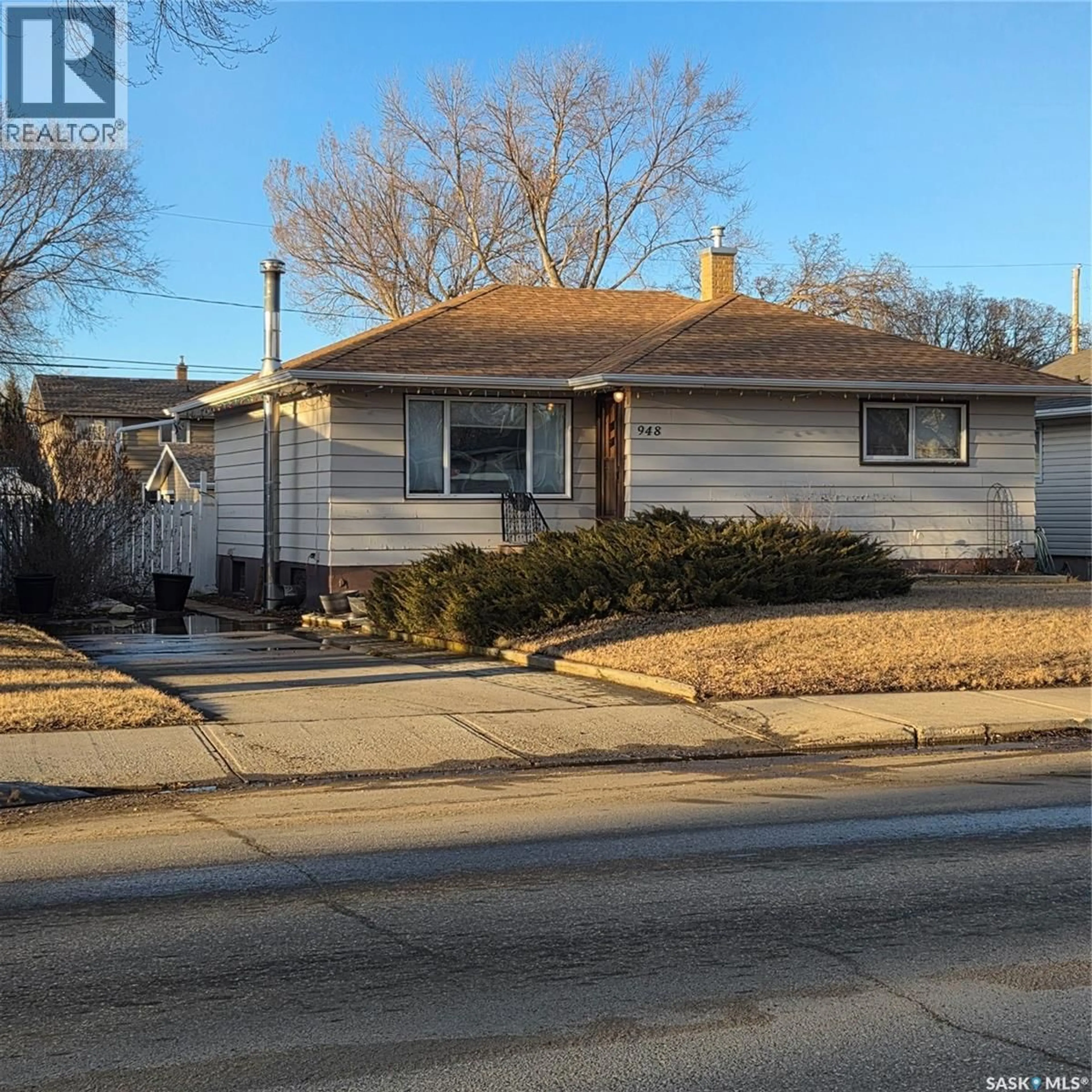Unknown for 948 GRACE STREET, Moose Jaw Saskatchewan S6H3C1