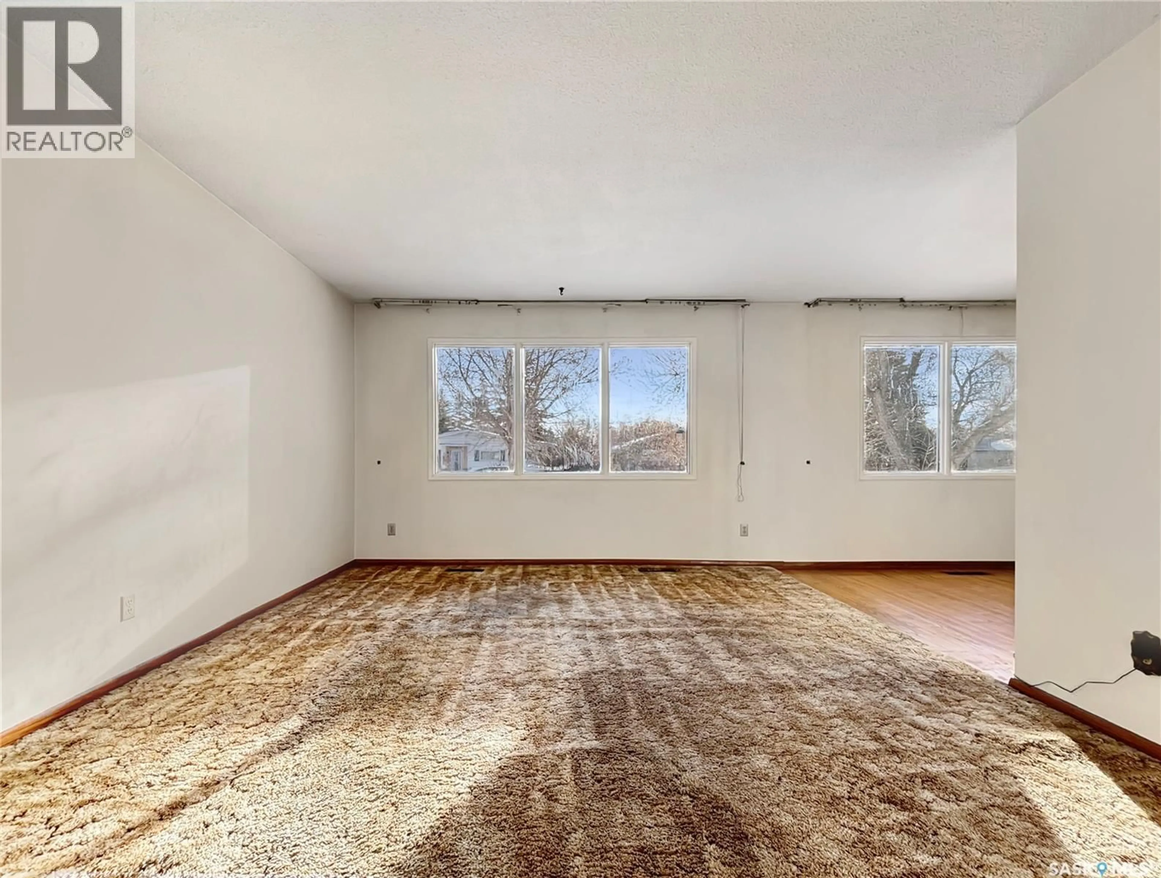 A pic of a room for 27 WALKER CRESCENT, Saskatoon Saskatchewan S7L4H7