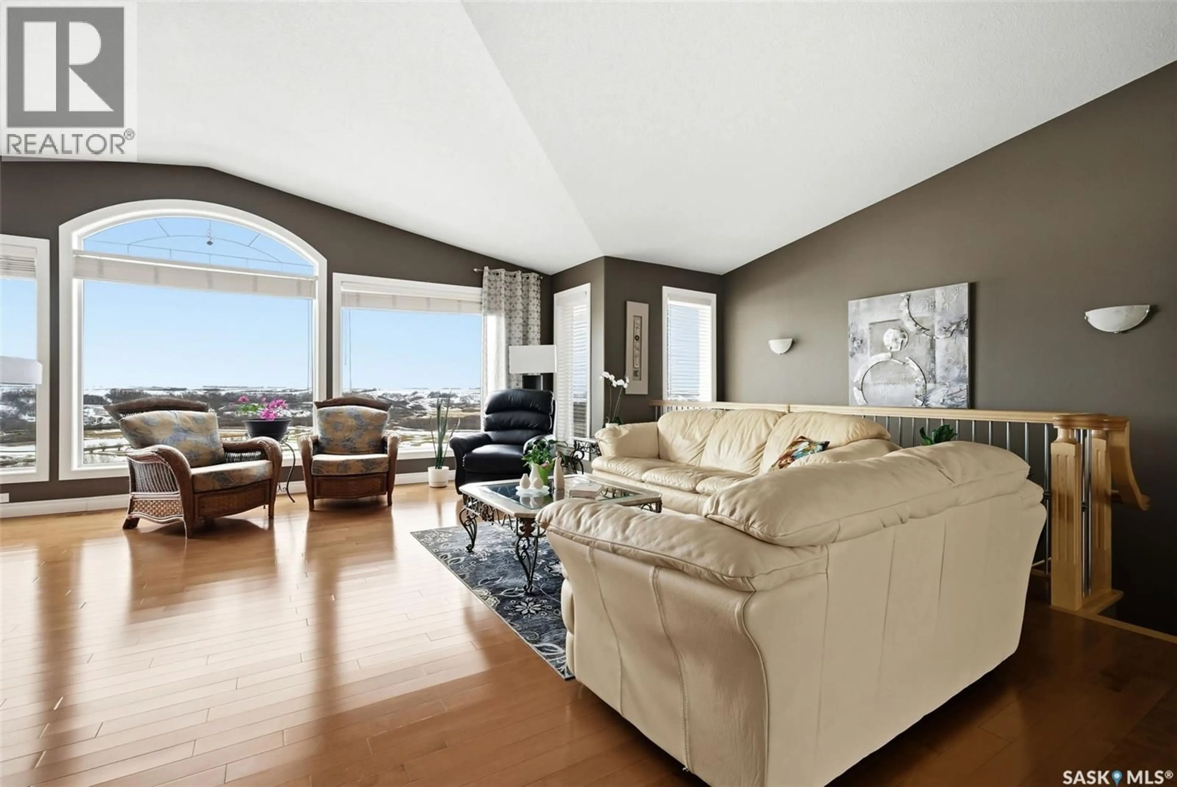 Living room with furniture, unknown for 24 DEER RIDGE DRIVE, Lumsden Rm No. 189 Saskatchewan S2V1B8