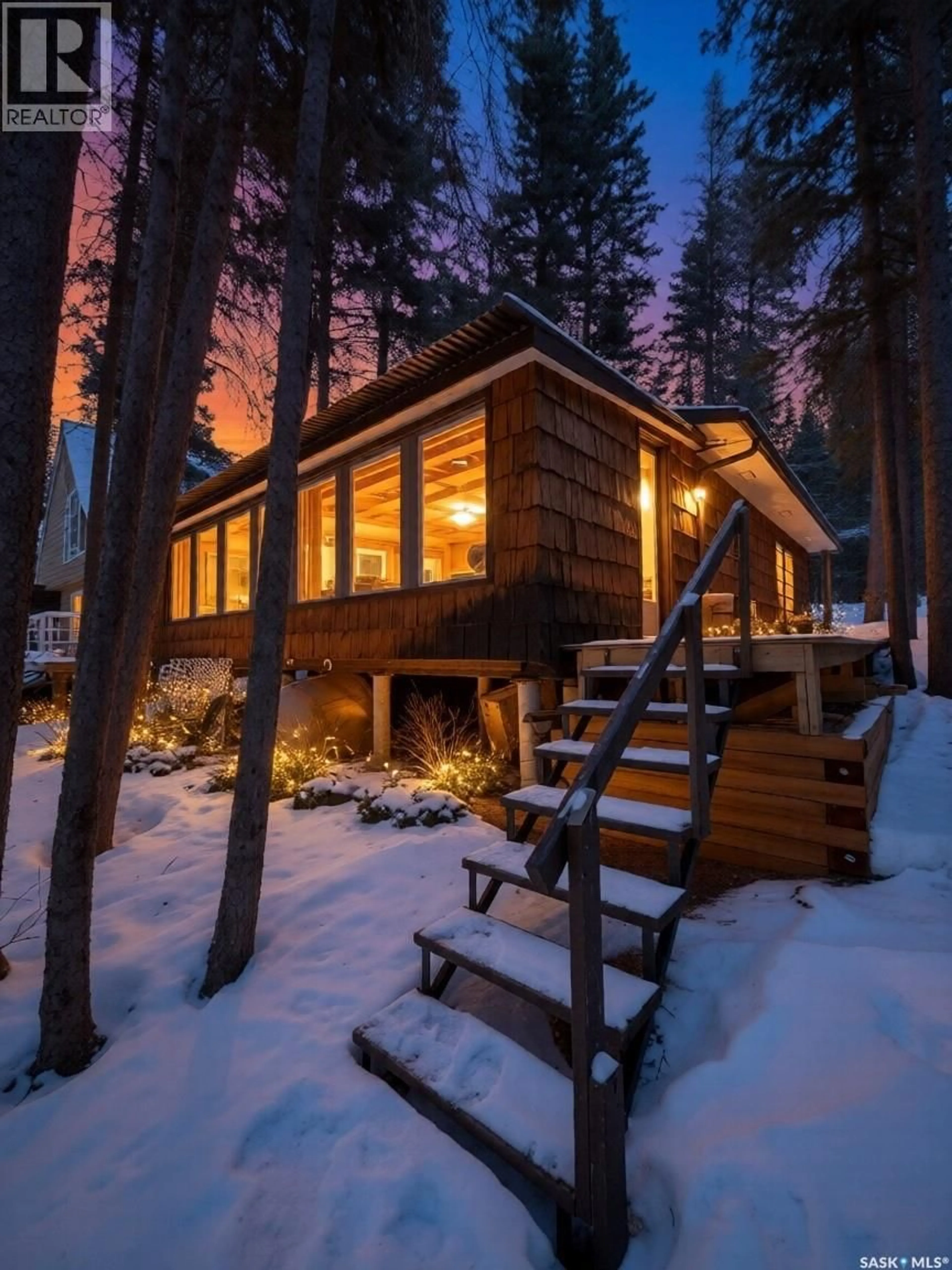 Unknown for Lower Fishing Lake - LAKEFRONT, Narrow Hills Provincial Park Saskatchewan S0J2J0