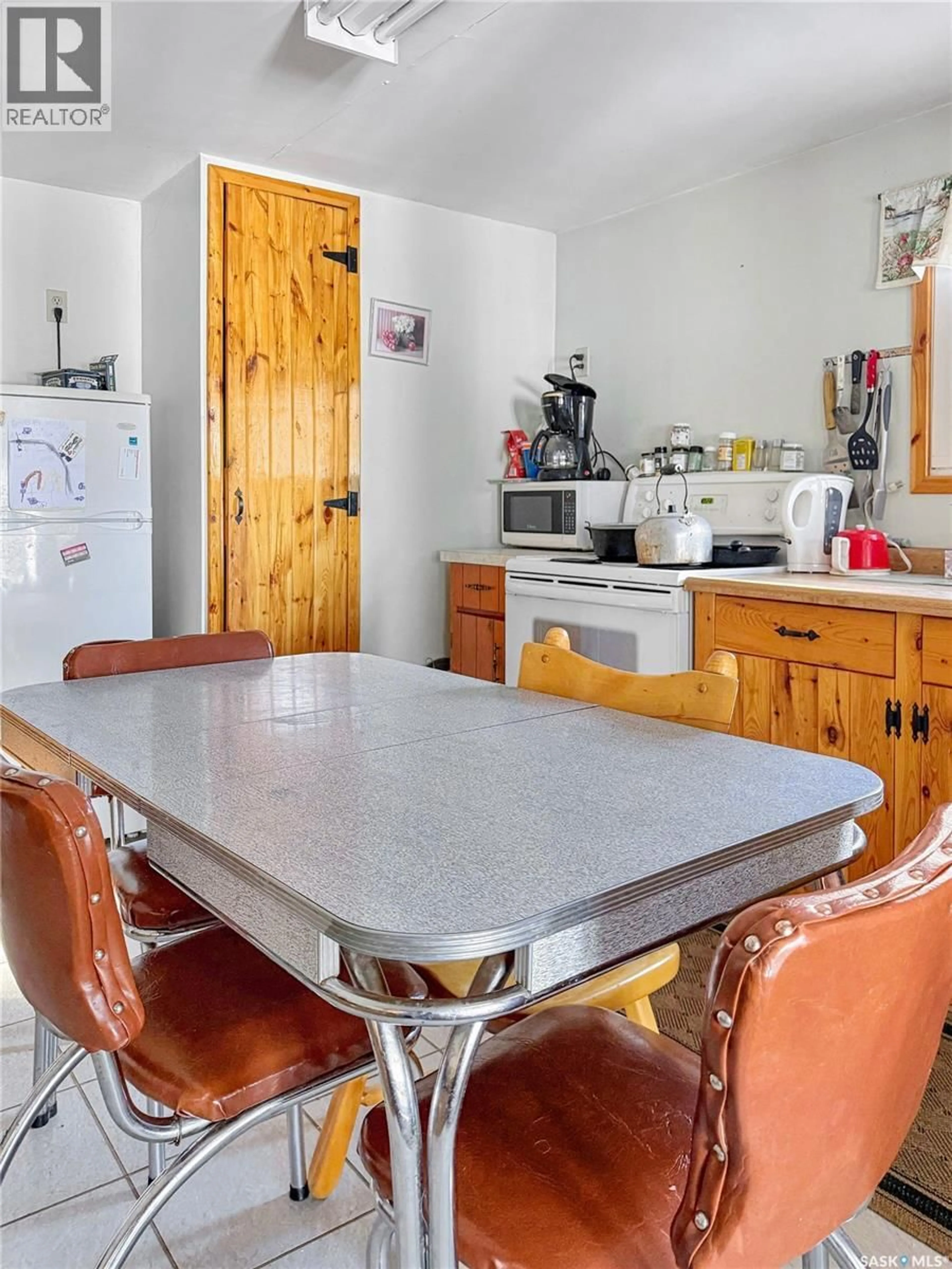 Unknown for Lower Fishing Lake - LAKEFRONT, Narrow Hills Provincial Park Saskatchewan S0J2J0