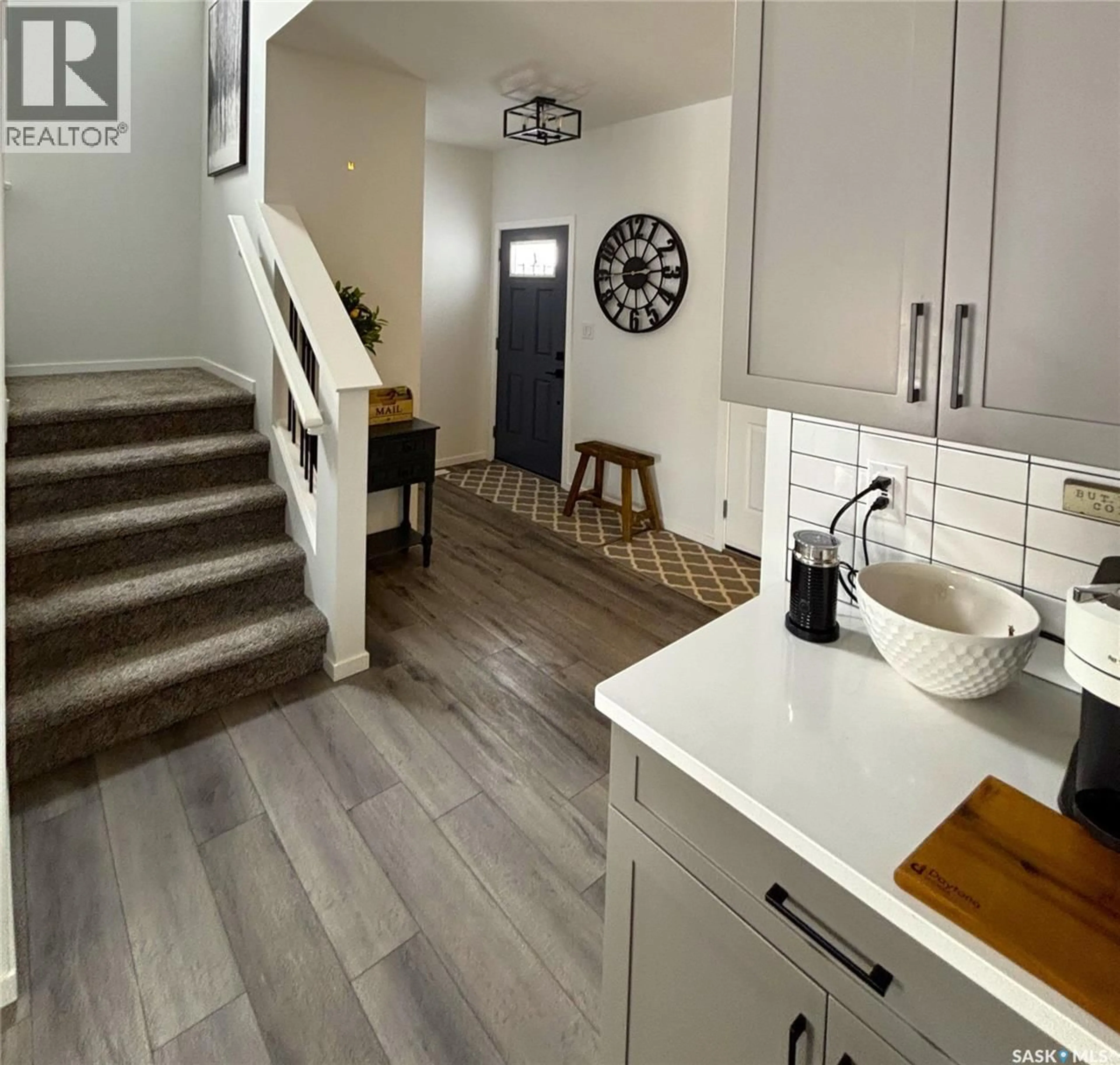 Open concept kitchen, unknown for 523 KENSINGTON PLACE, Saskatoon Saskatchewan S7L6N7