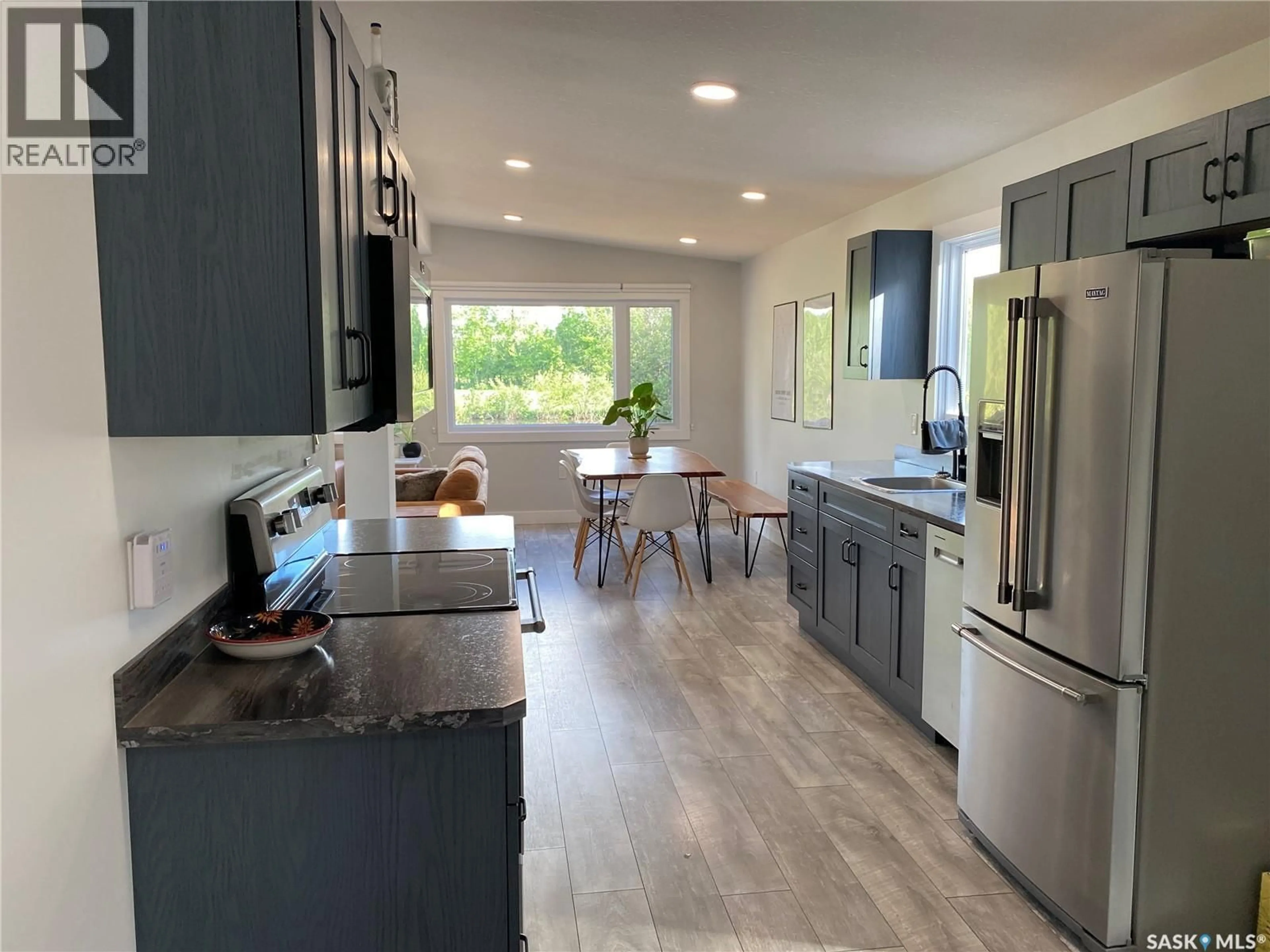 Open concept kitchen, unknown for 408 CAPALANO DRIVE, Good Lake Rm No. 274 Saskatchewan S0A0L1