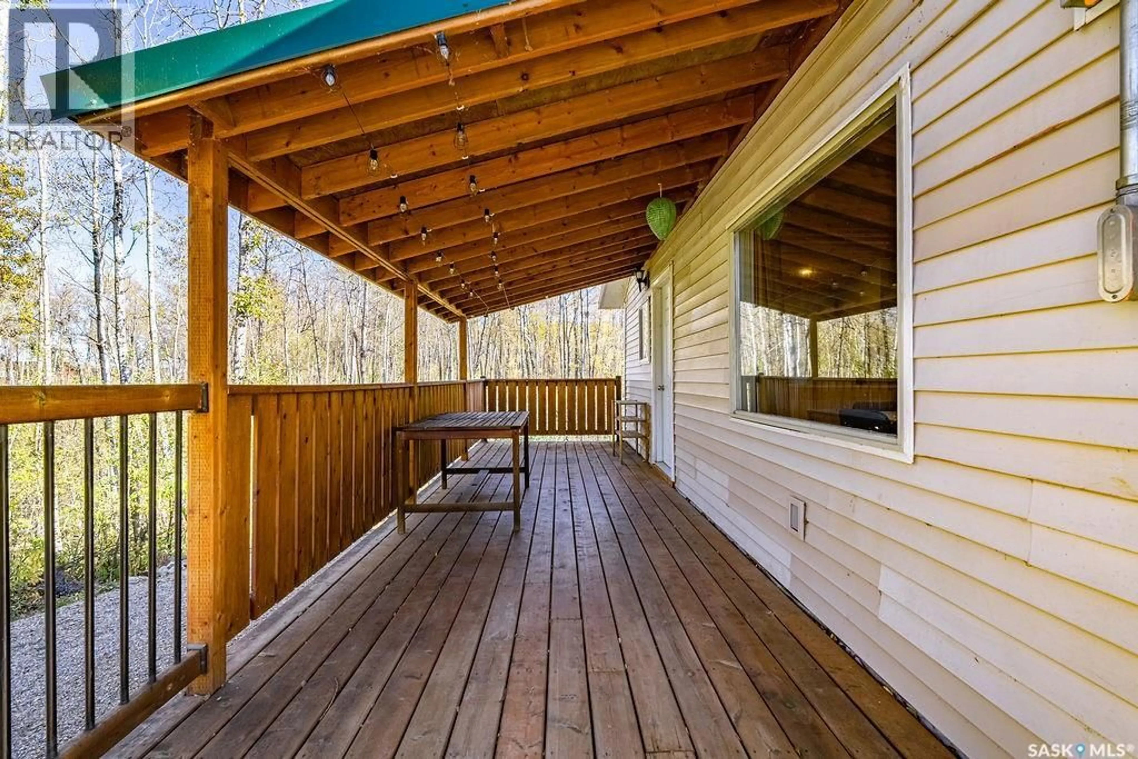 Patio, unknown for 509 POPLAR CRESCENT, Iroquois Lake Saskatchewan S0J1M0