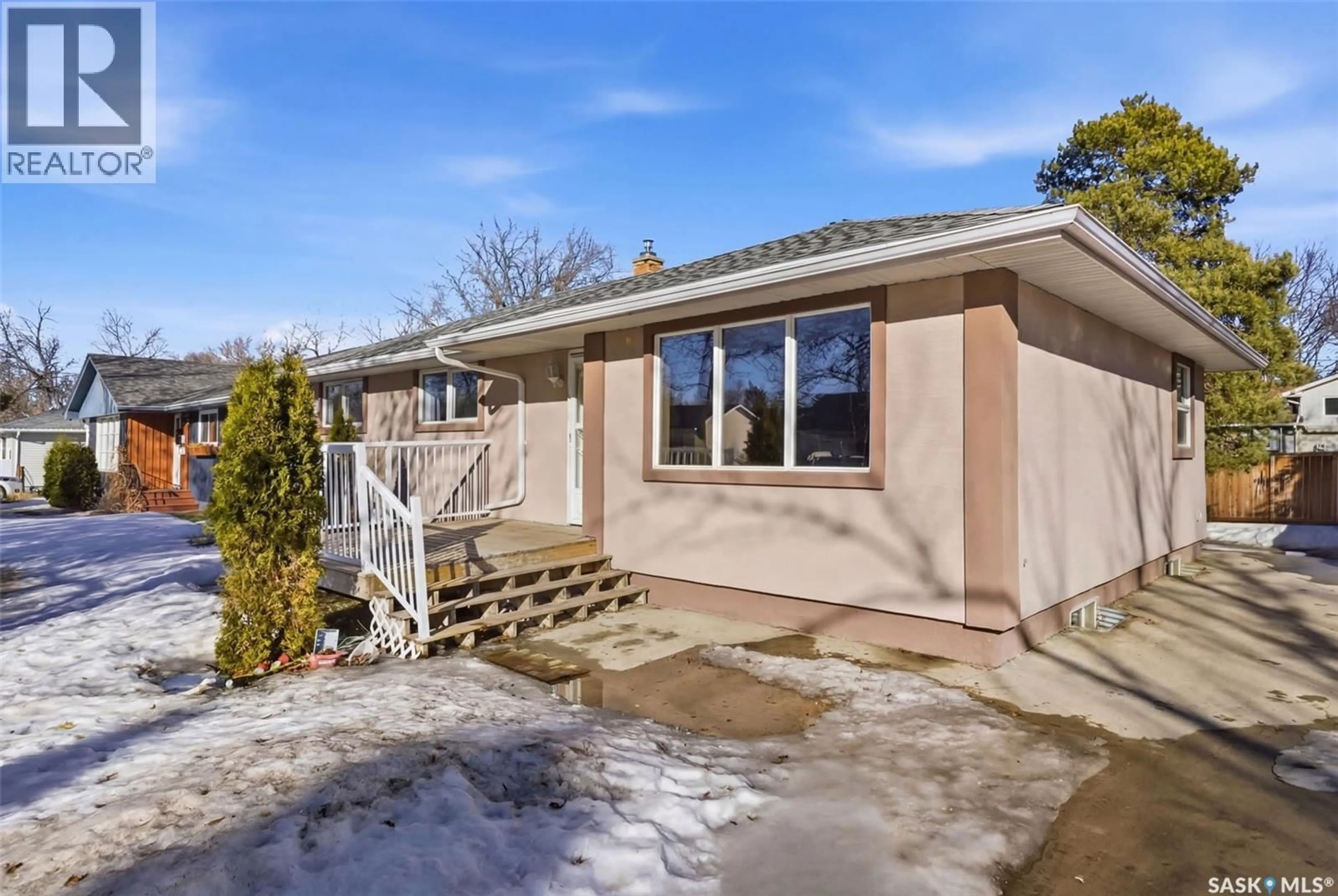 Unknown for 33 SCOTT STREET, Regina Saskatchewan S4S4A1