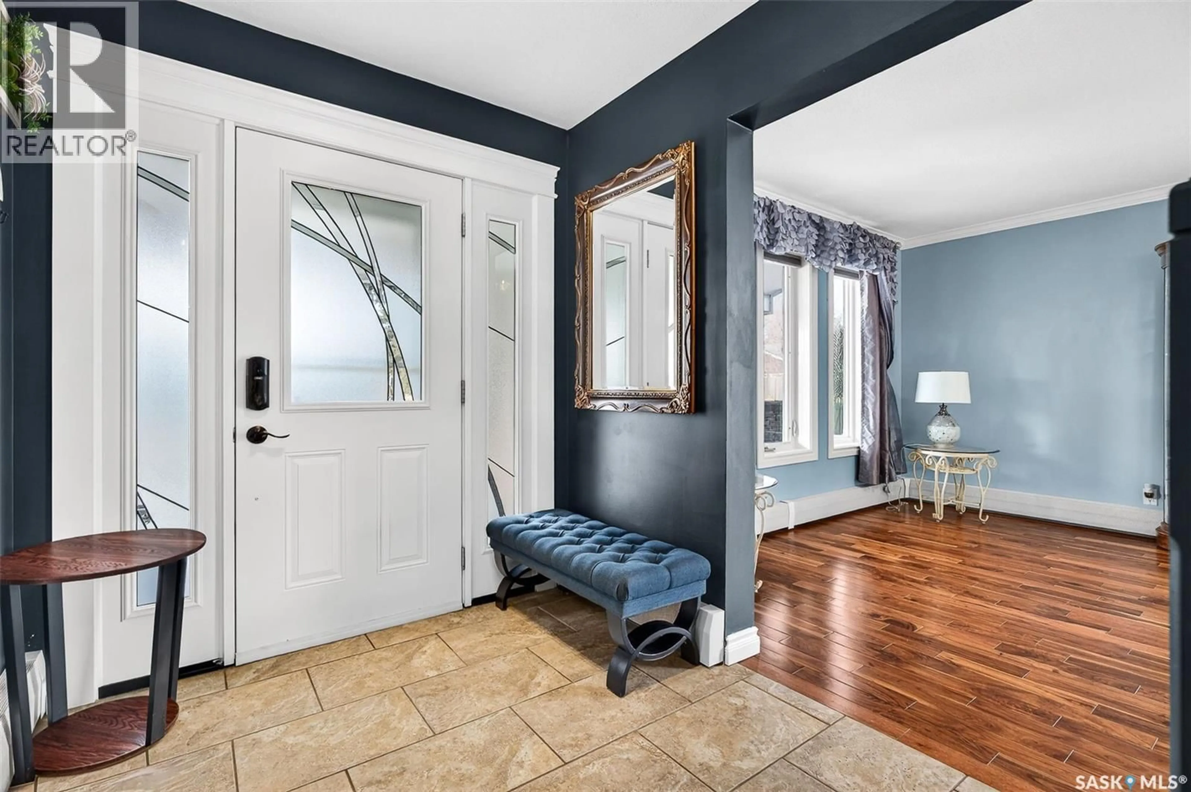 Indoor entryway for 1345 PRINCE CRESCENT, Moose Jaw Saskatchewan S6H6E6