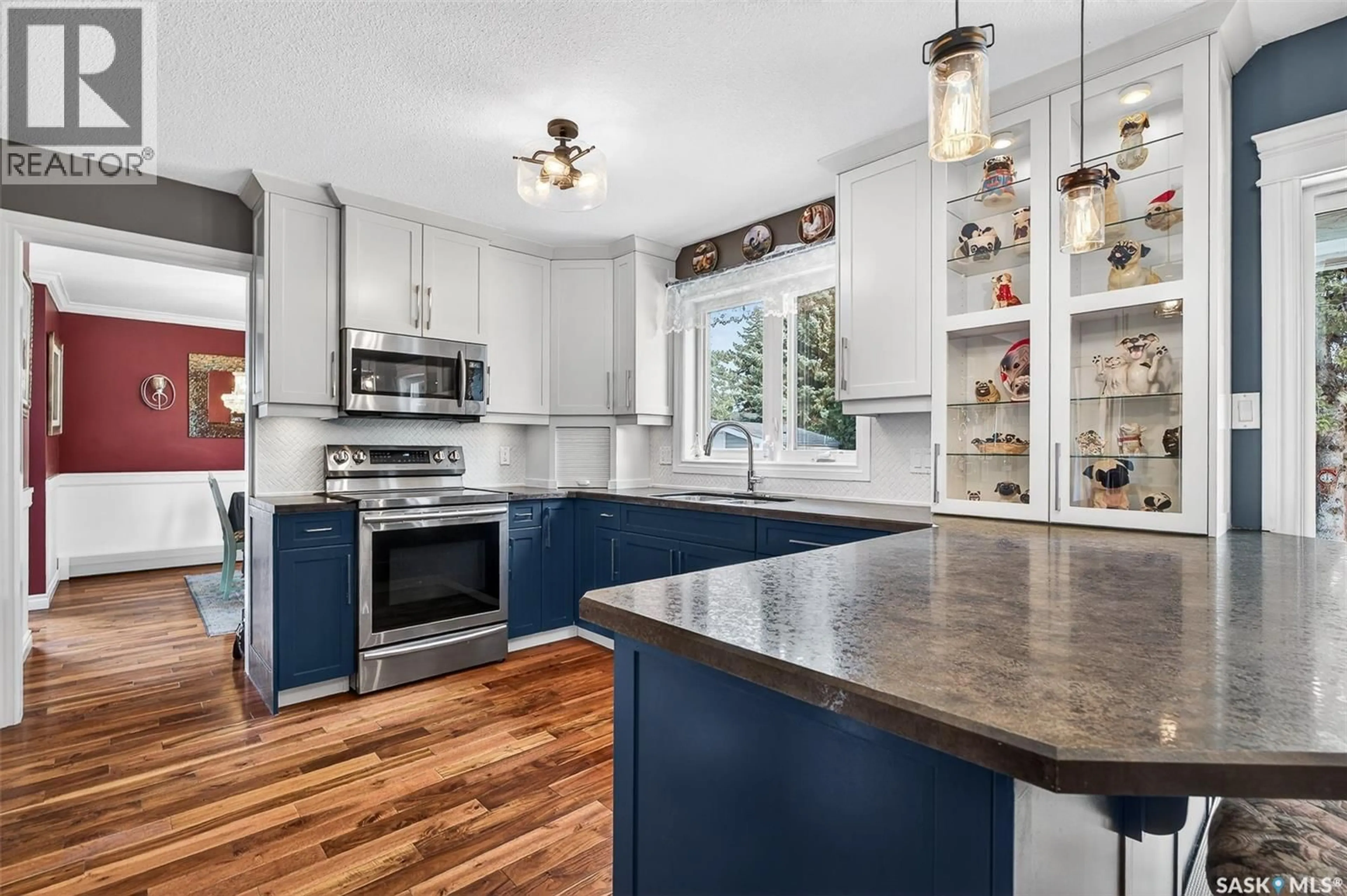 Open concept kitchen, unknown for 1345 PRINCE CRESCENT, Moose Jaw Saskatchewan S6H6E6