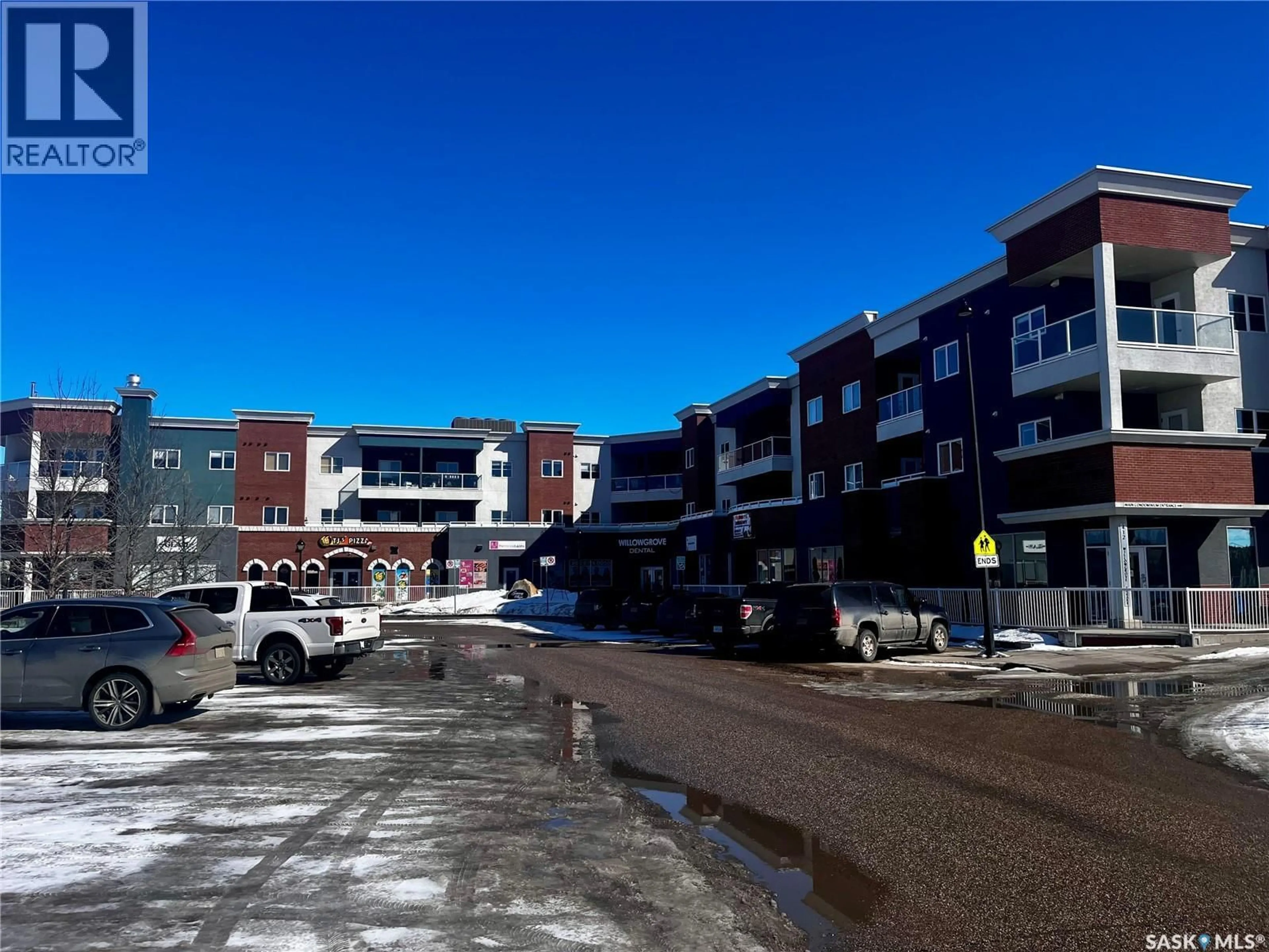 A pic from outside/outdoor area/front of a property/back of a property/a pic from drone, street for P89 - 412 WILLOWGROVE SQUARE, Saskatoon Saskatchewan S7W0T4