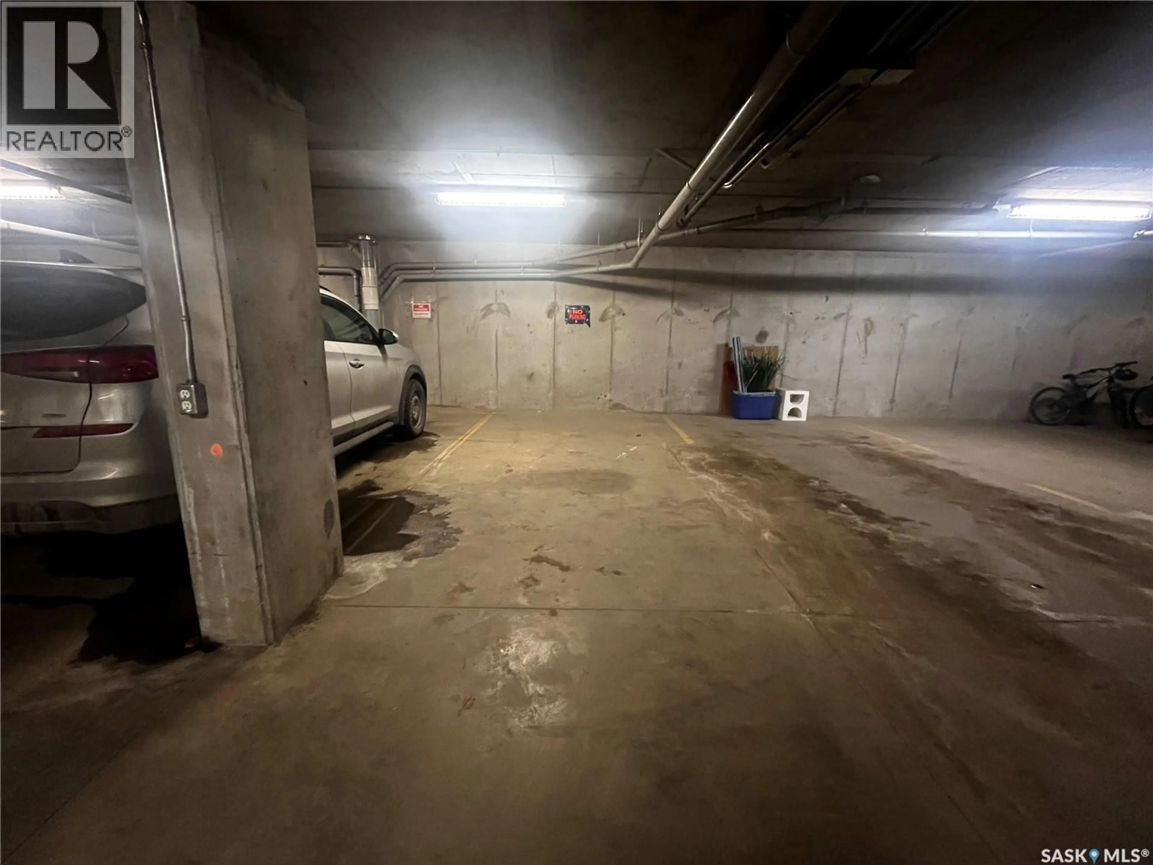 Parking for P89 - 412 WILLOWGROVE SQUARE, Saskatoon Saskatchewan S7W0T4