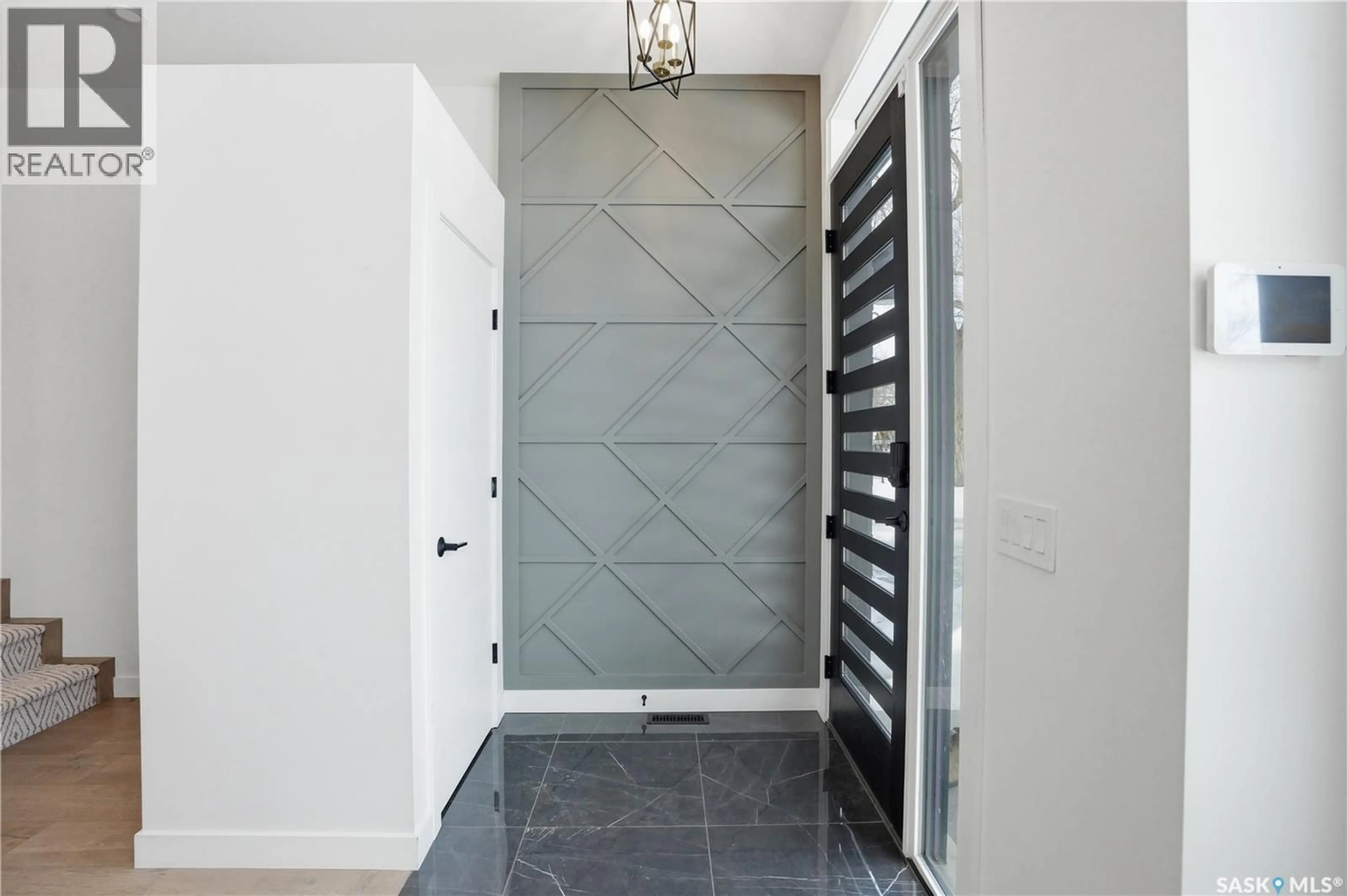 Indoor entryway for 1312 15TH STREET, Saskatoon Saskatchewan S7N0R9