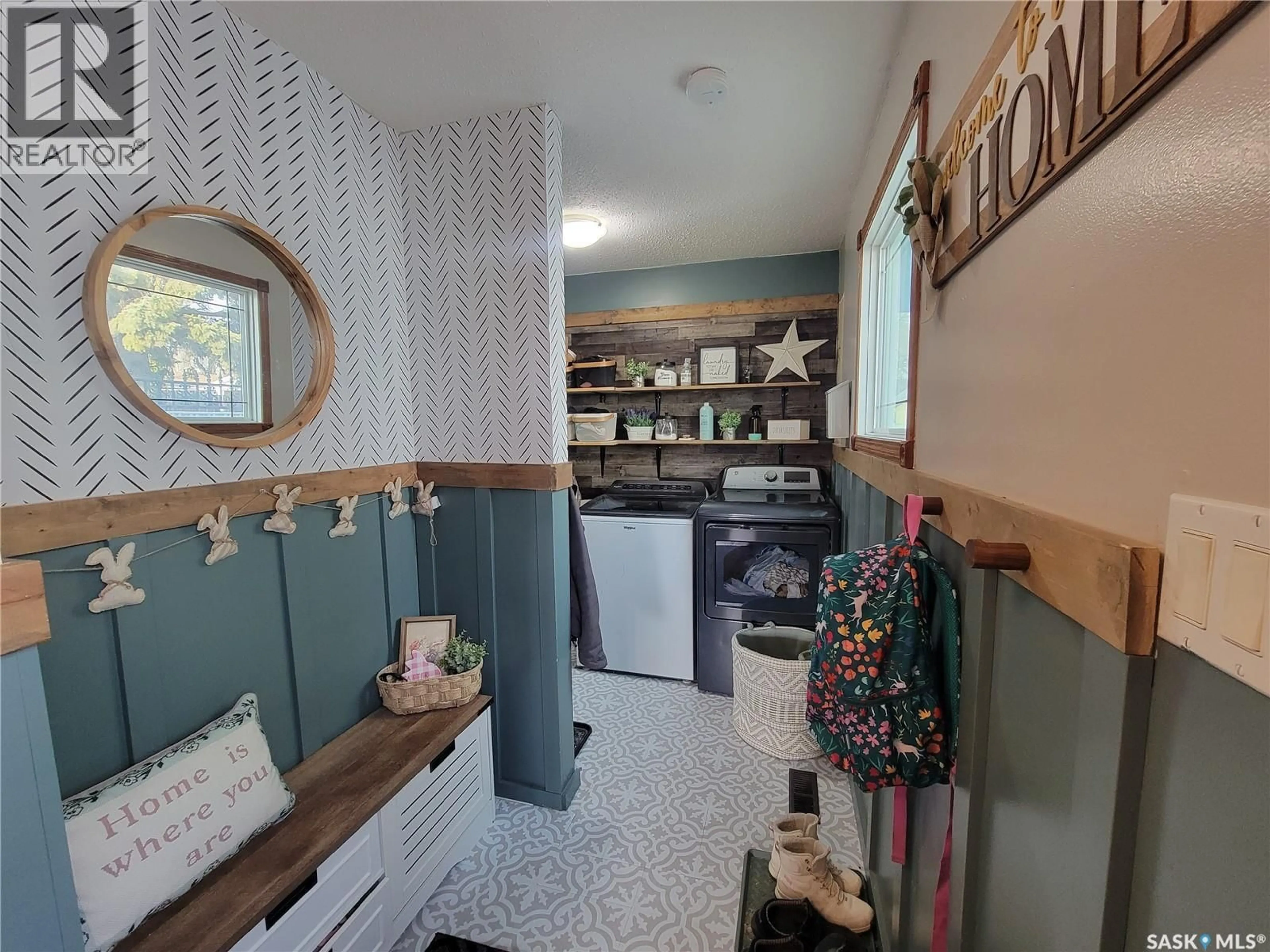 Unknown for 4702 LEADER STREET, Macklin Saskatchewan S0L2C0