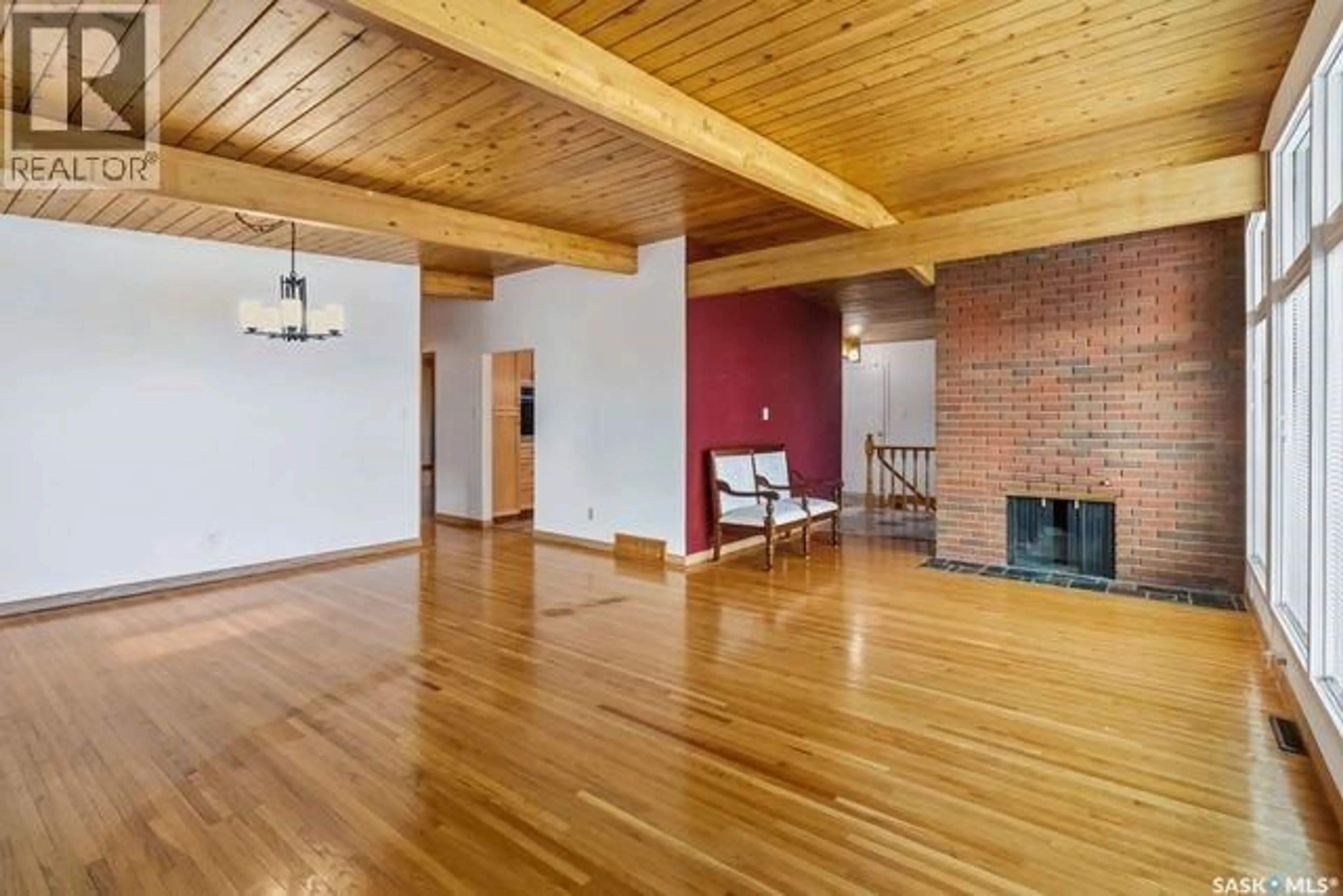 Unknown for 706 EAST DRIVE, Saskatoon Saskatchewan S7J2X7