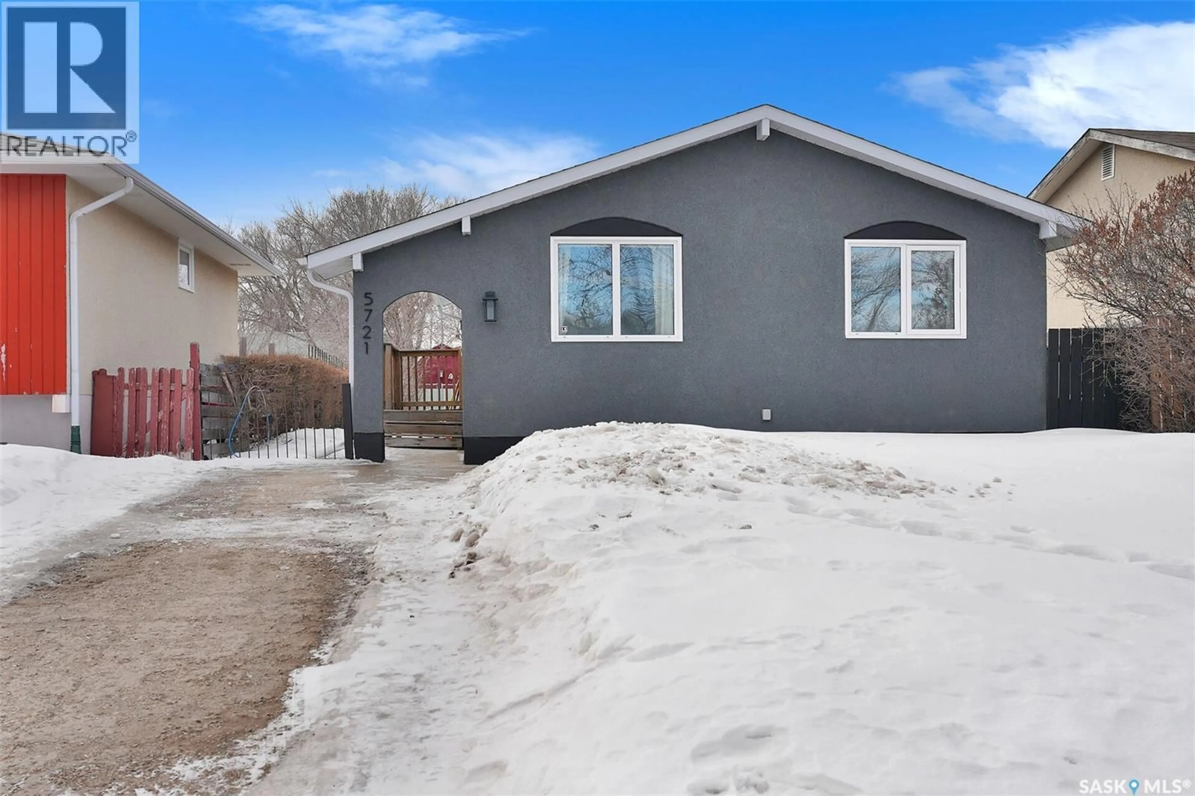 Unknown for 5721 2ND AVENUE, Regina Saskatchewan S4R5M4