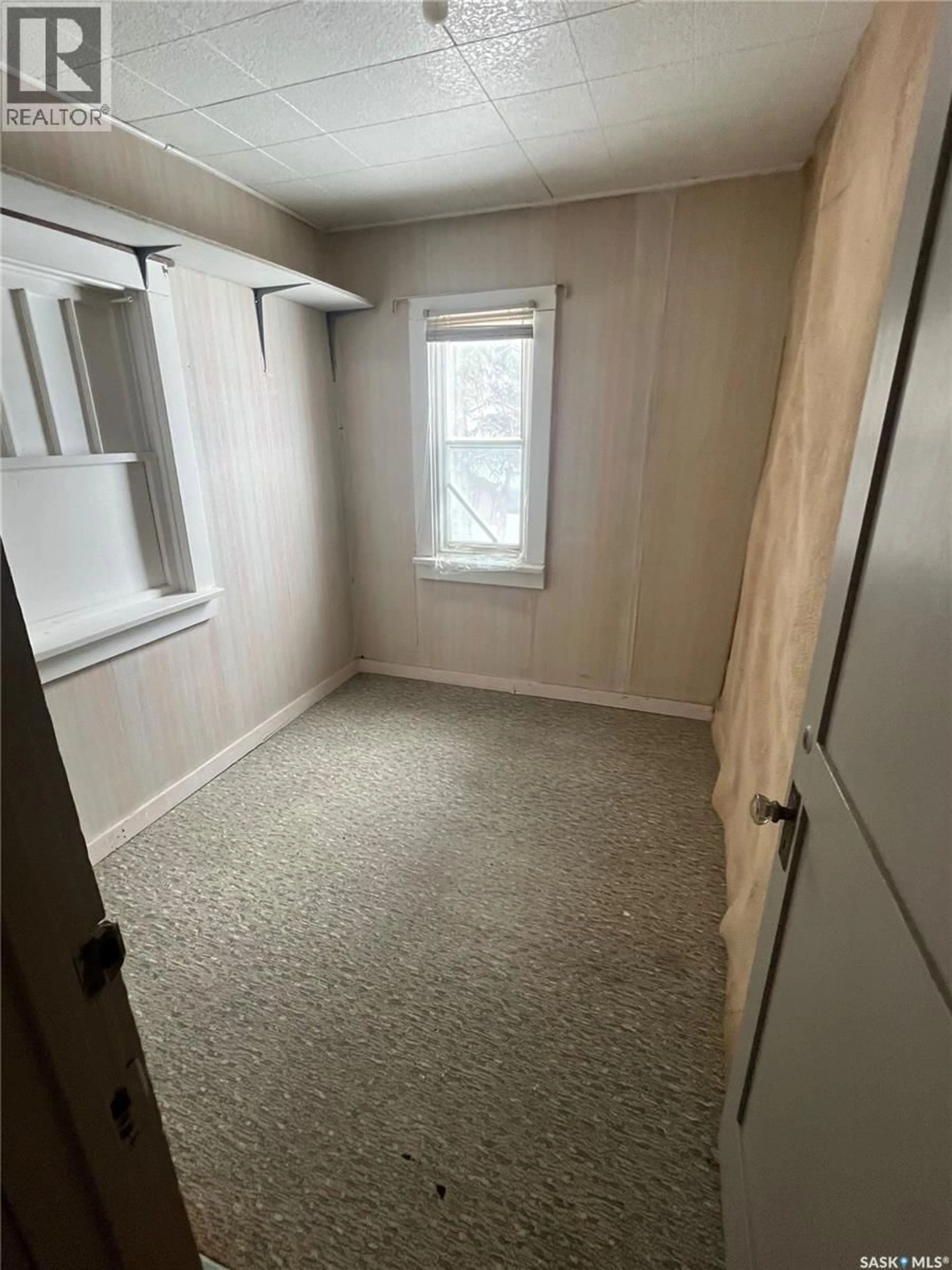 A pic of a room for 1118 17TH STREET, Prince Albert Saskatchewan S6V3Y8