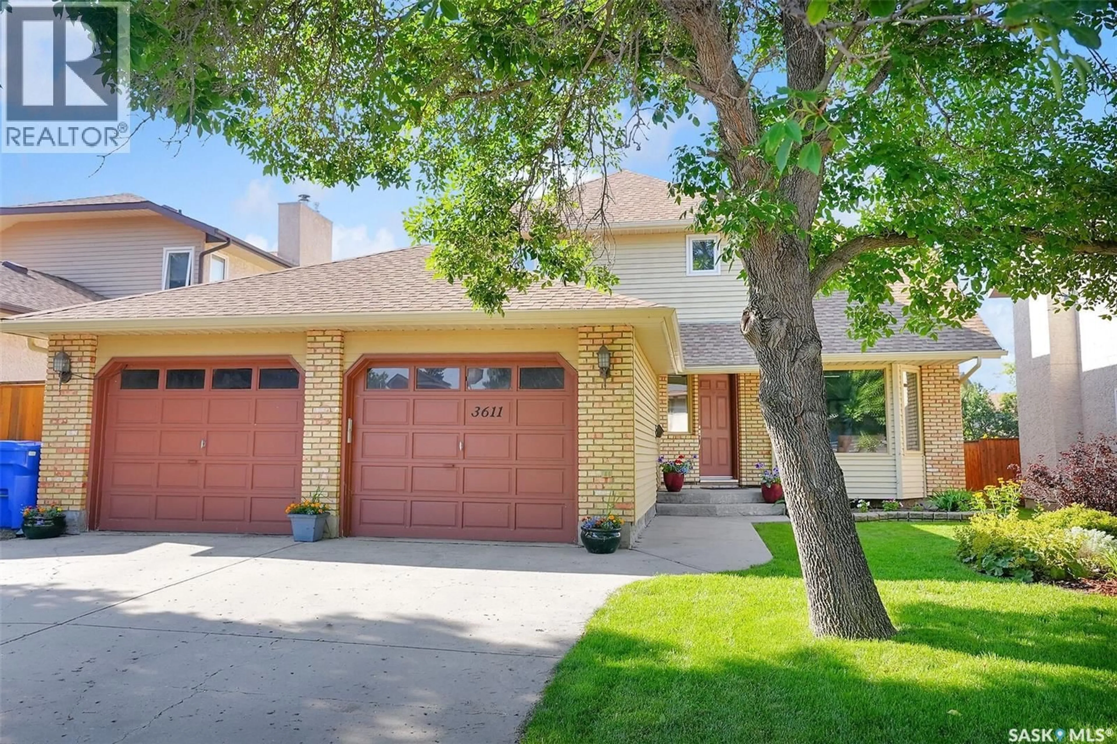Home with brick exterior material, street for 3611 WETMORE CRESCENT, Regina Saskatchewan S4V2B3