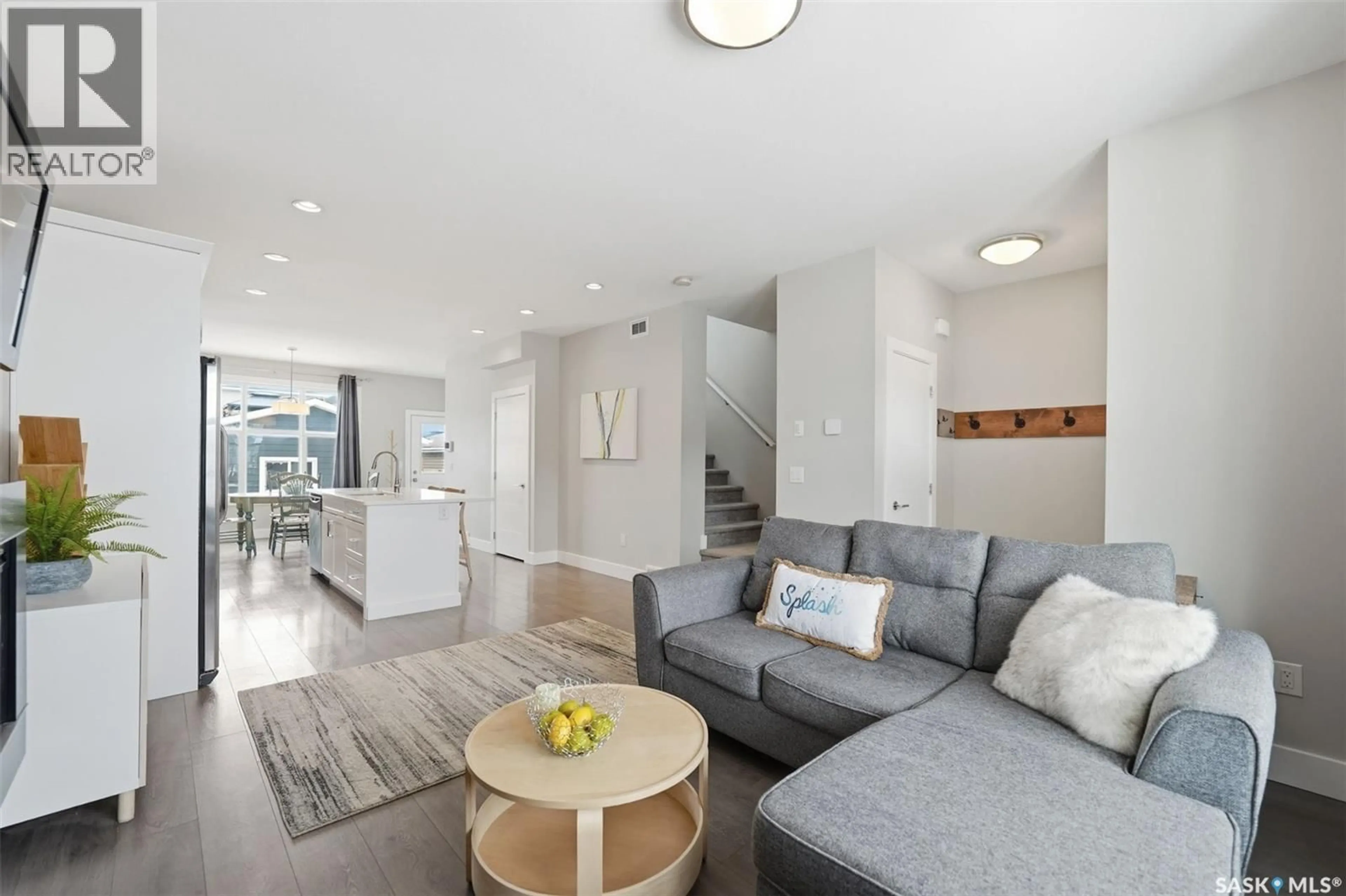 Living room with furniture, unknown for 668 MEADOWS BOULEVARD, Saskatoon Saskatchewan S7V0M5