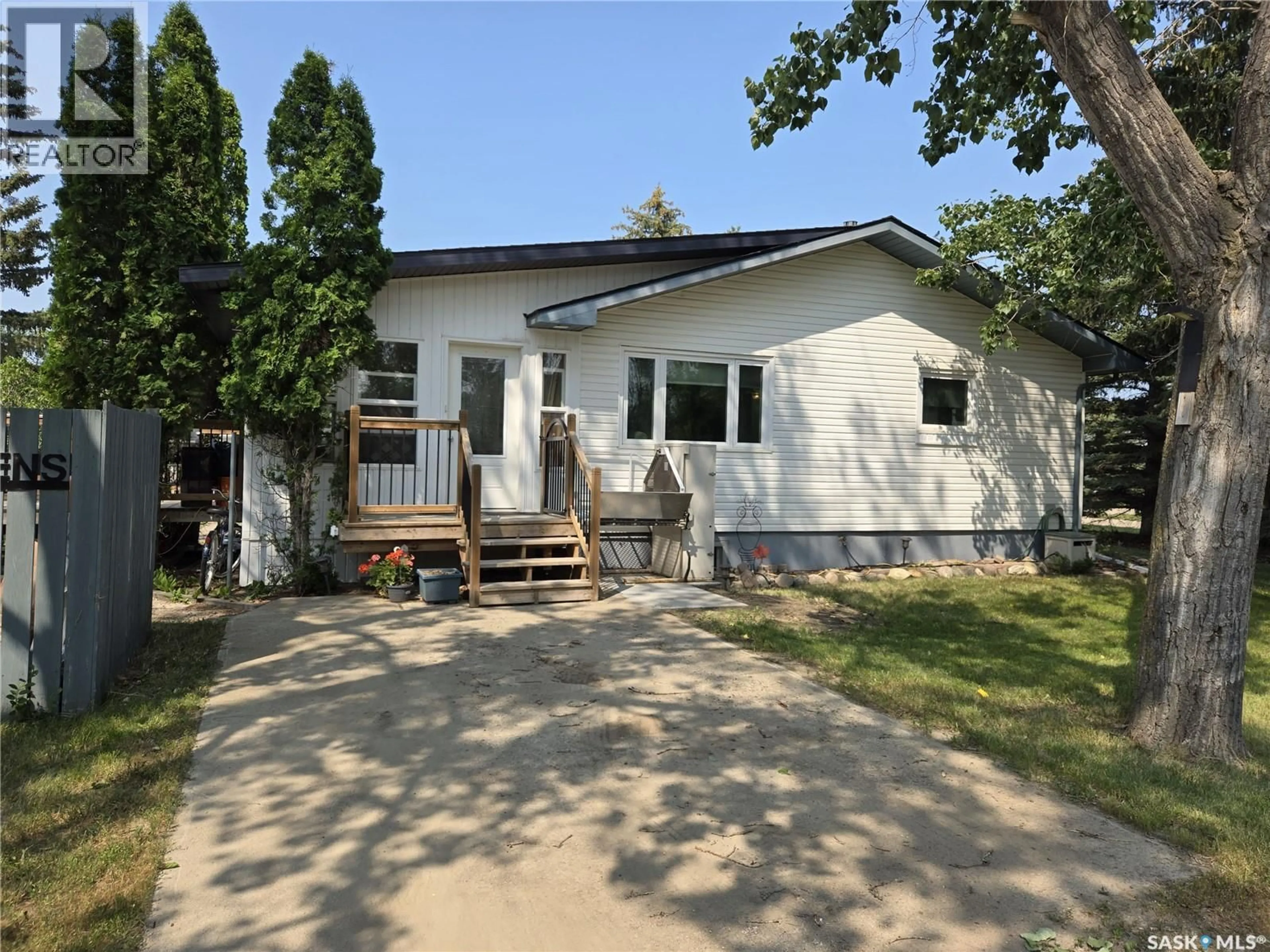 Home with vinyl exterior material, street for 314 MILDEN STREET, Conquest Saskatchewan S0L0C0