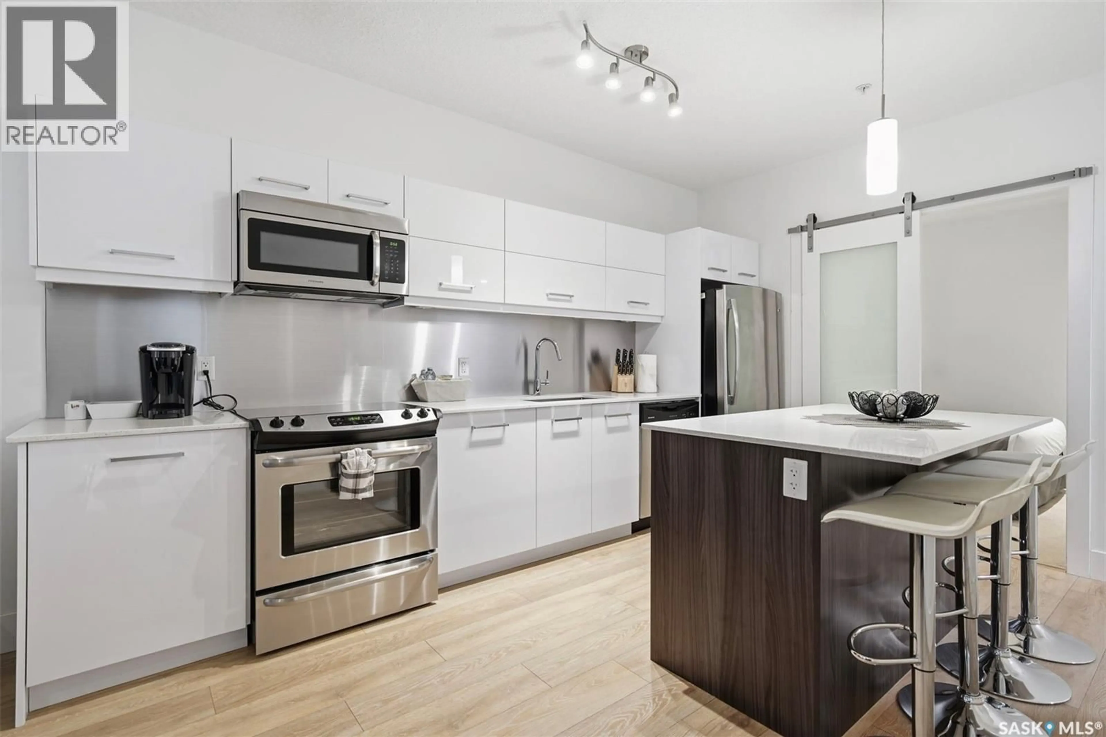 Unknown for S - 228 404 C AVENUE, Saskatoon Saskatchewan S7M5M9