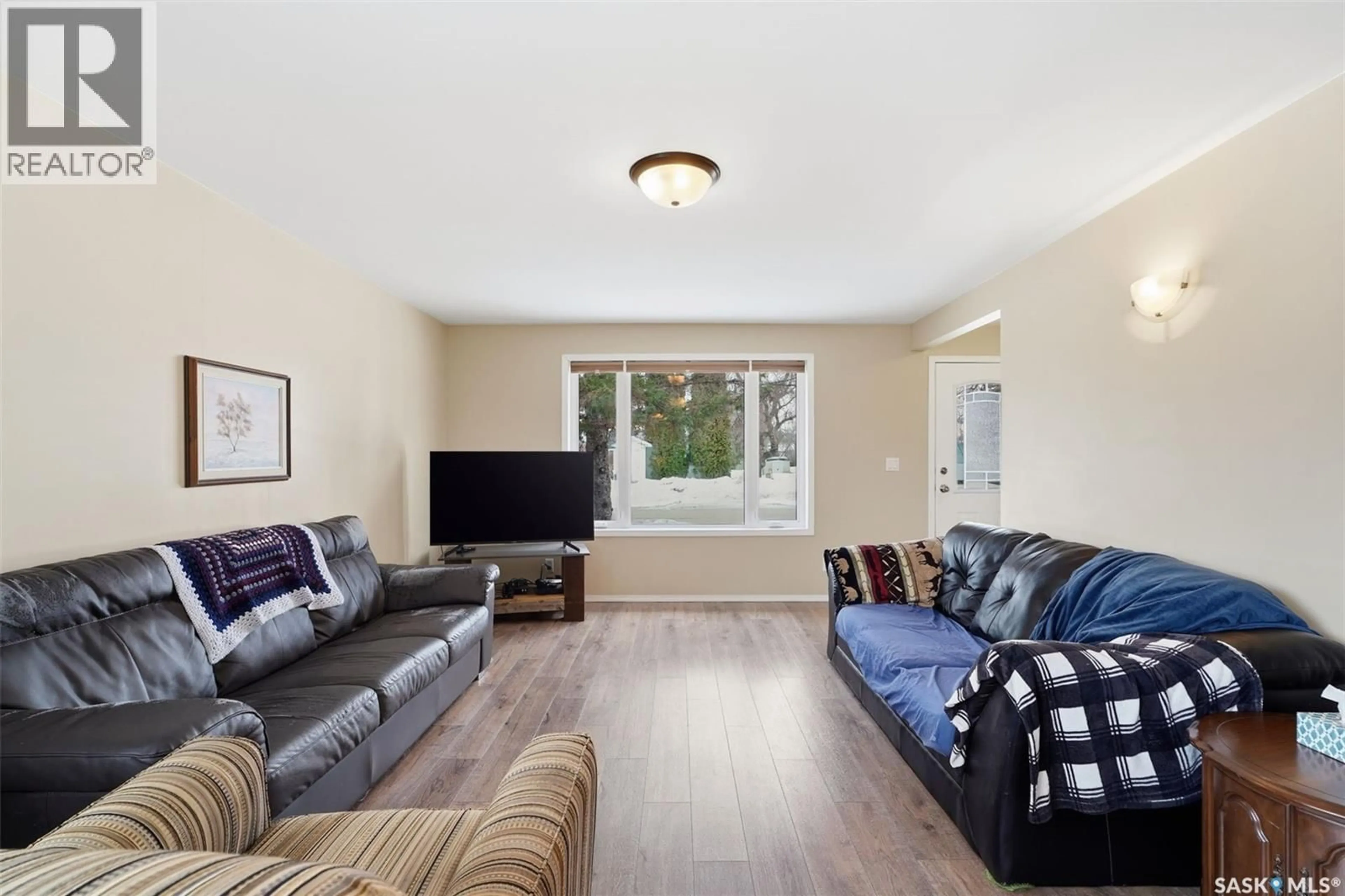 Living room with furniture, unknown for 302 5TH AVENUE, Watrous Saskatchewan S0K4T0