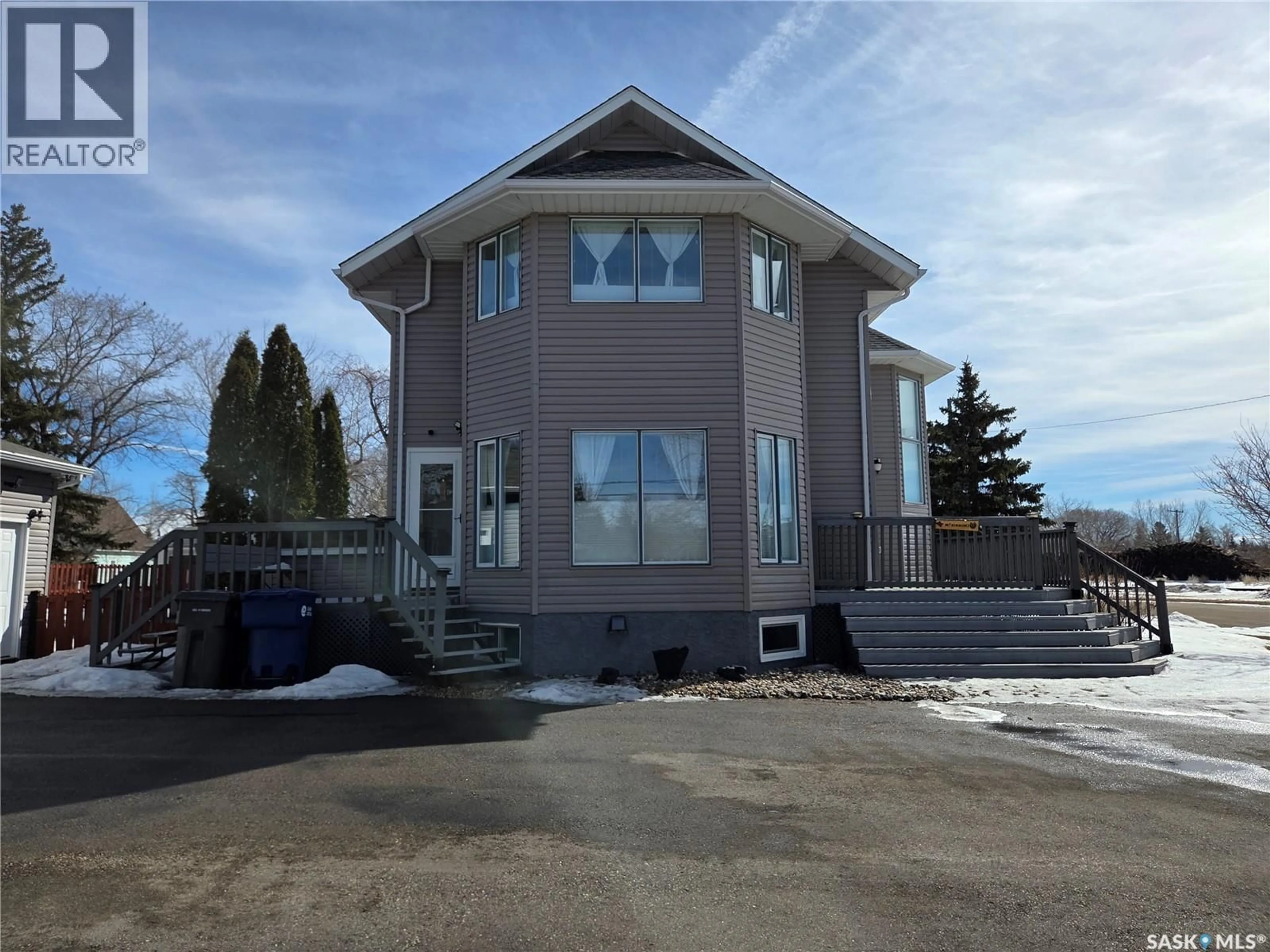Home with vinyl exterior material, building for 218 2ND STREET, Carlyle Saskatchewan S0C0R0