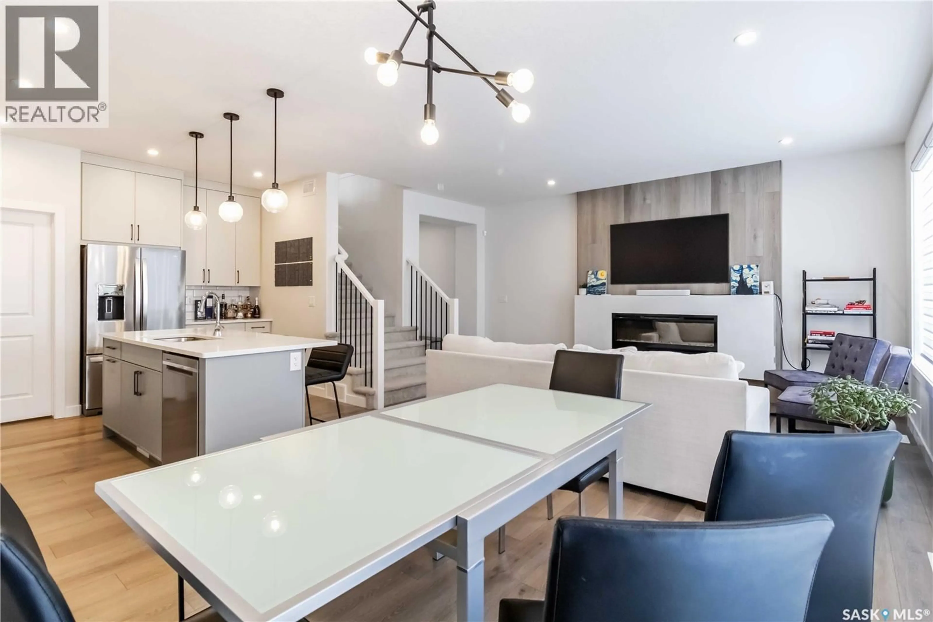 Open concept kitchen, unknown for 155 KEITH WAY, Saskatoon Saskatchewan S7V0X9