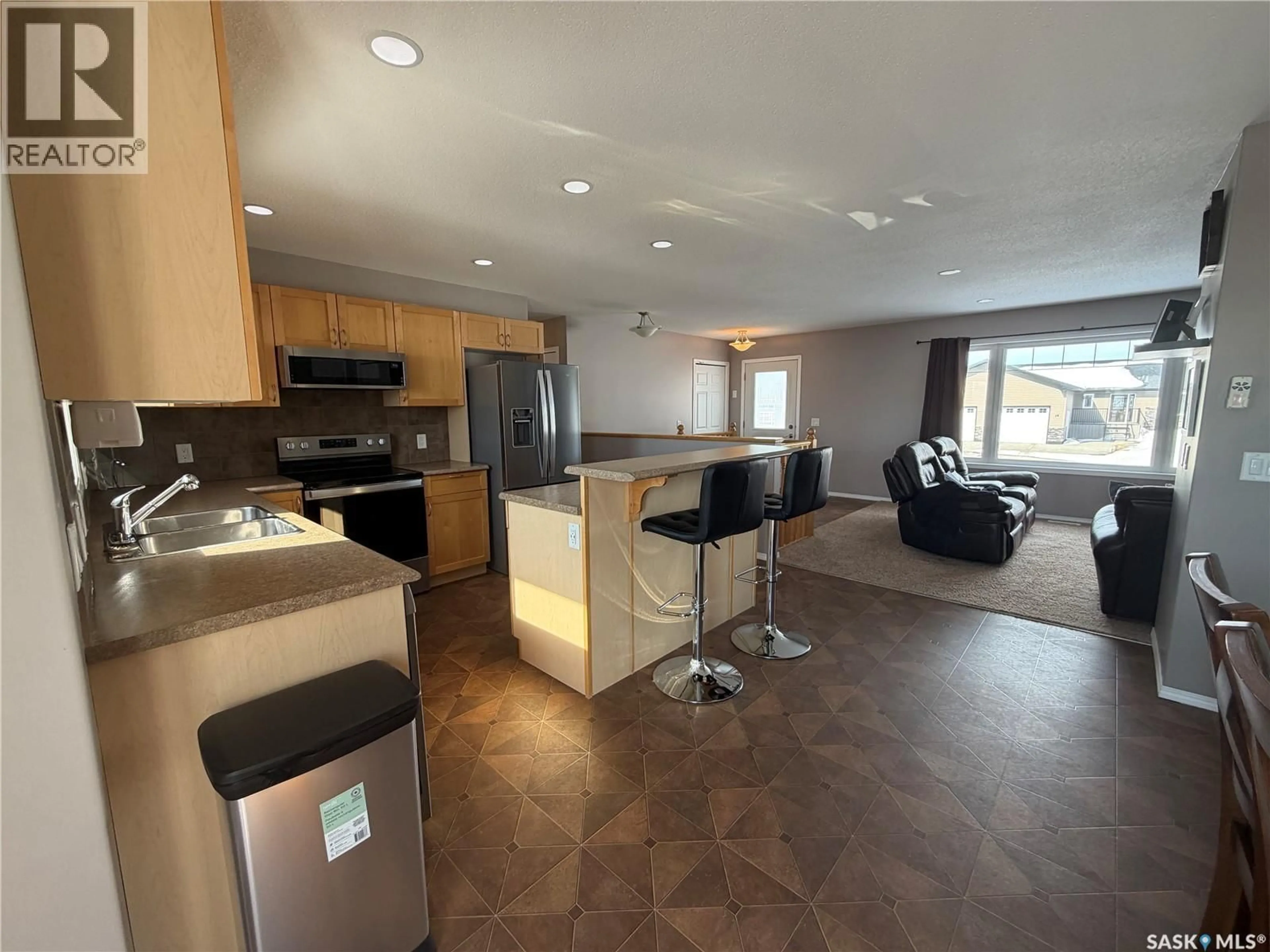 Open concept kitchen, unknown for 1 MAIN BAY, Muenster Saskatchewan S0K2Y0