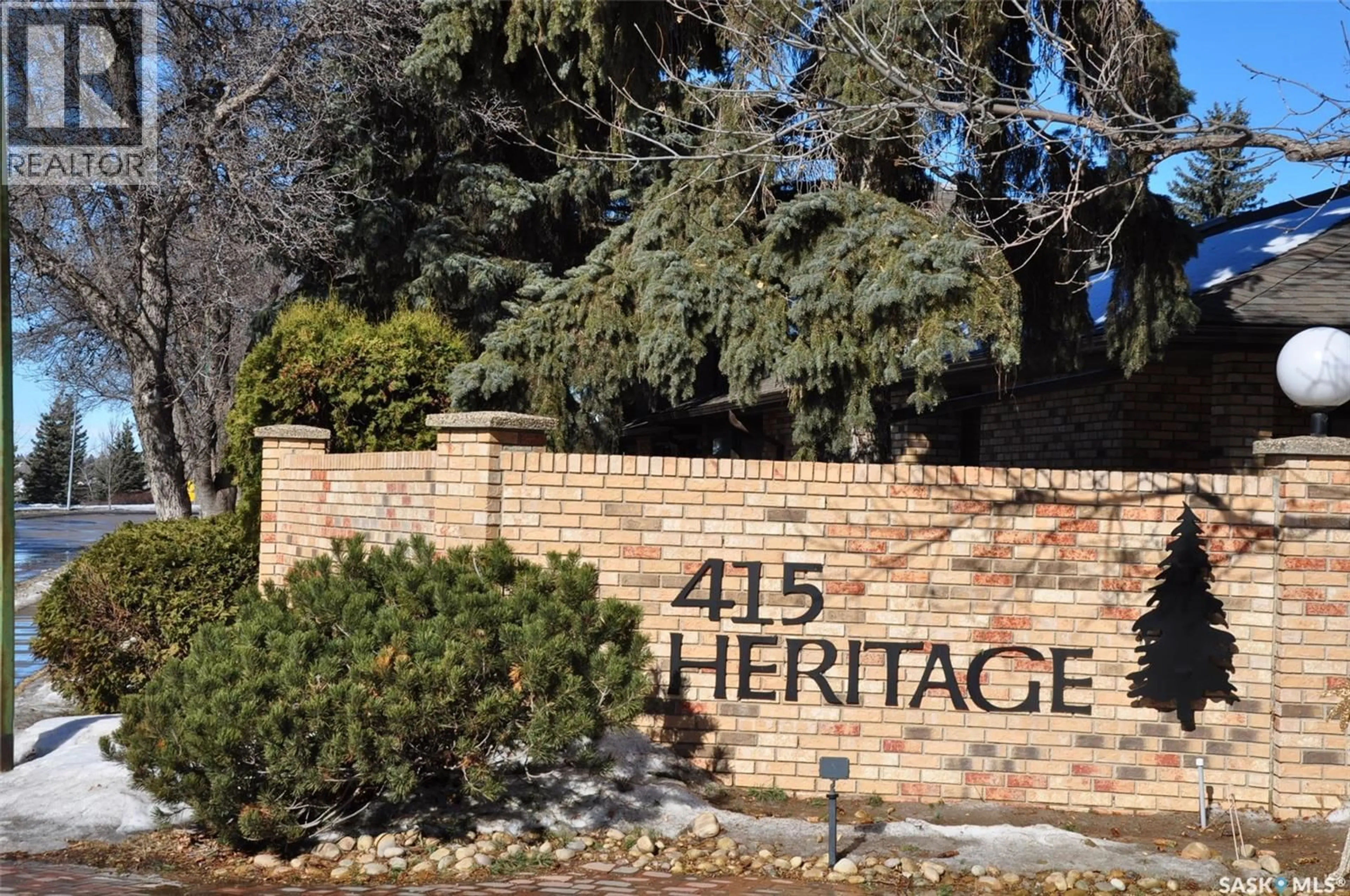 Home with brick exterior material, street for 415 - 604 HERITAGE CRESCENT, Saskatoon Saskatchewan S7N5N3