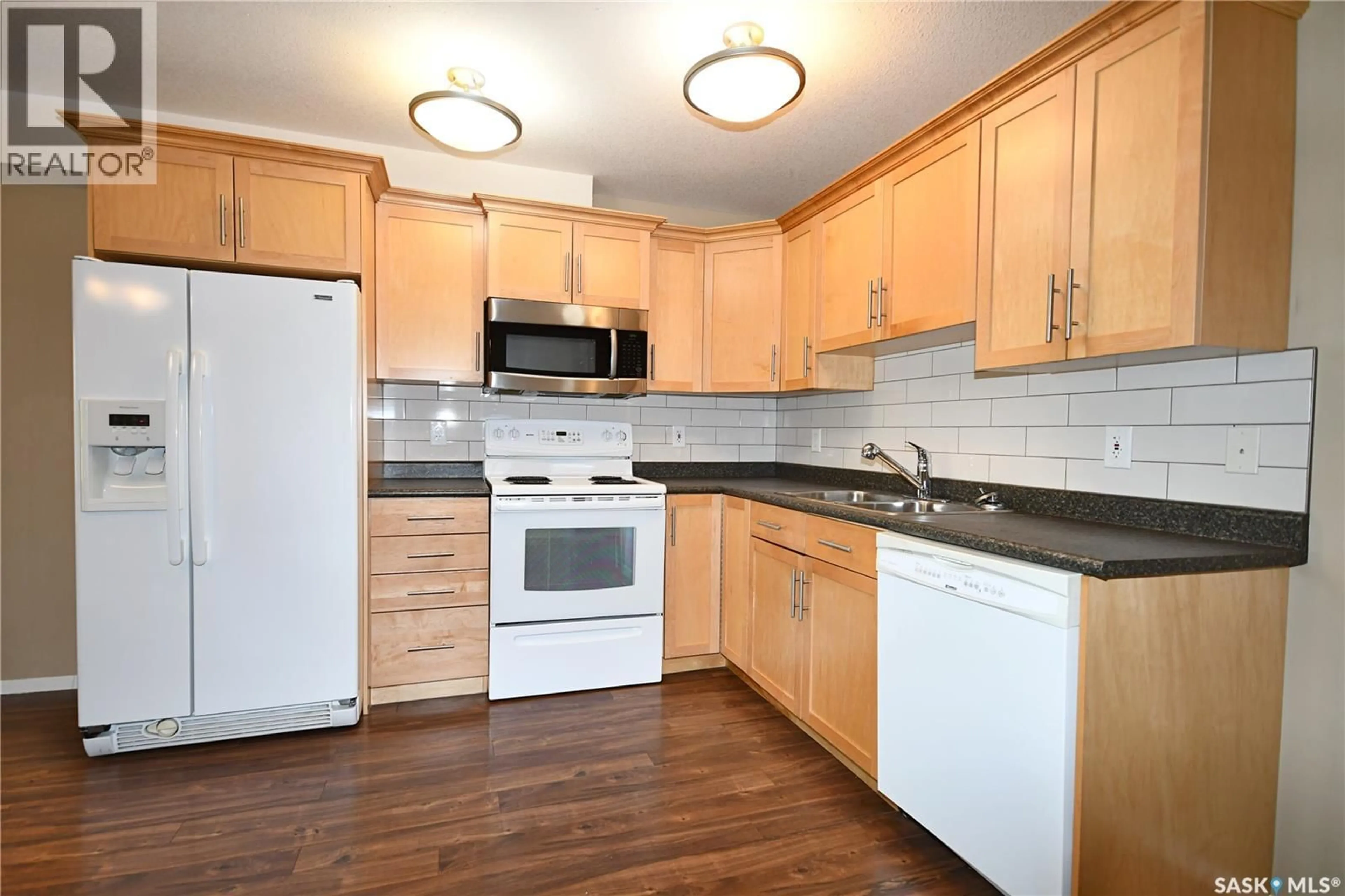 Standard kitchen, wood/laminate floor for 202 395 RIVER STREET E, Prince Albert Saskatchewan S6V0A3