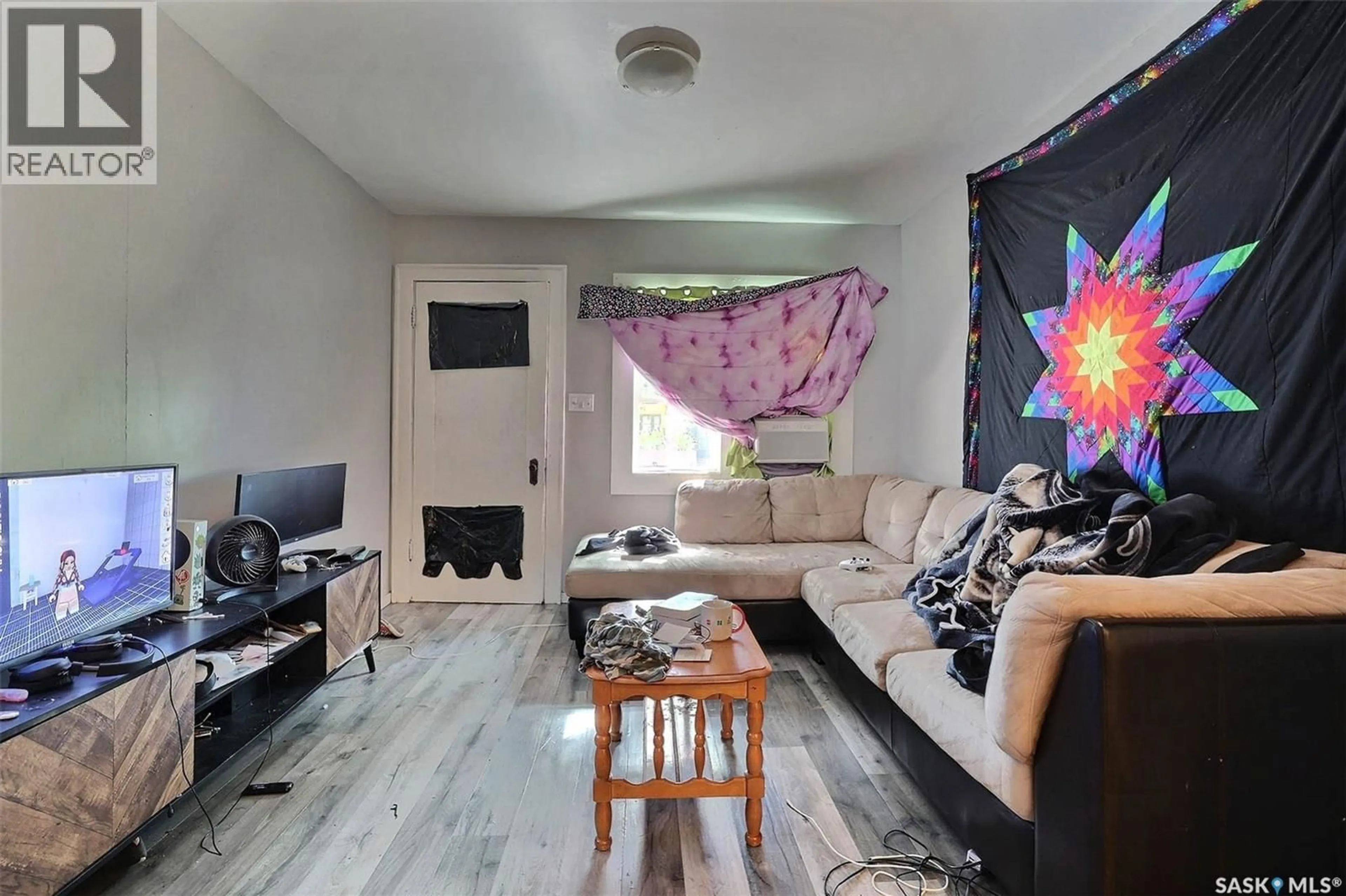 Living room with furniture, unknown for 1260 ROBINSON STREET, Regina Saskatchewan S4T2N2