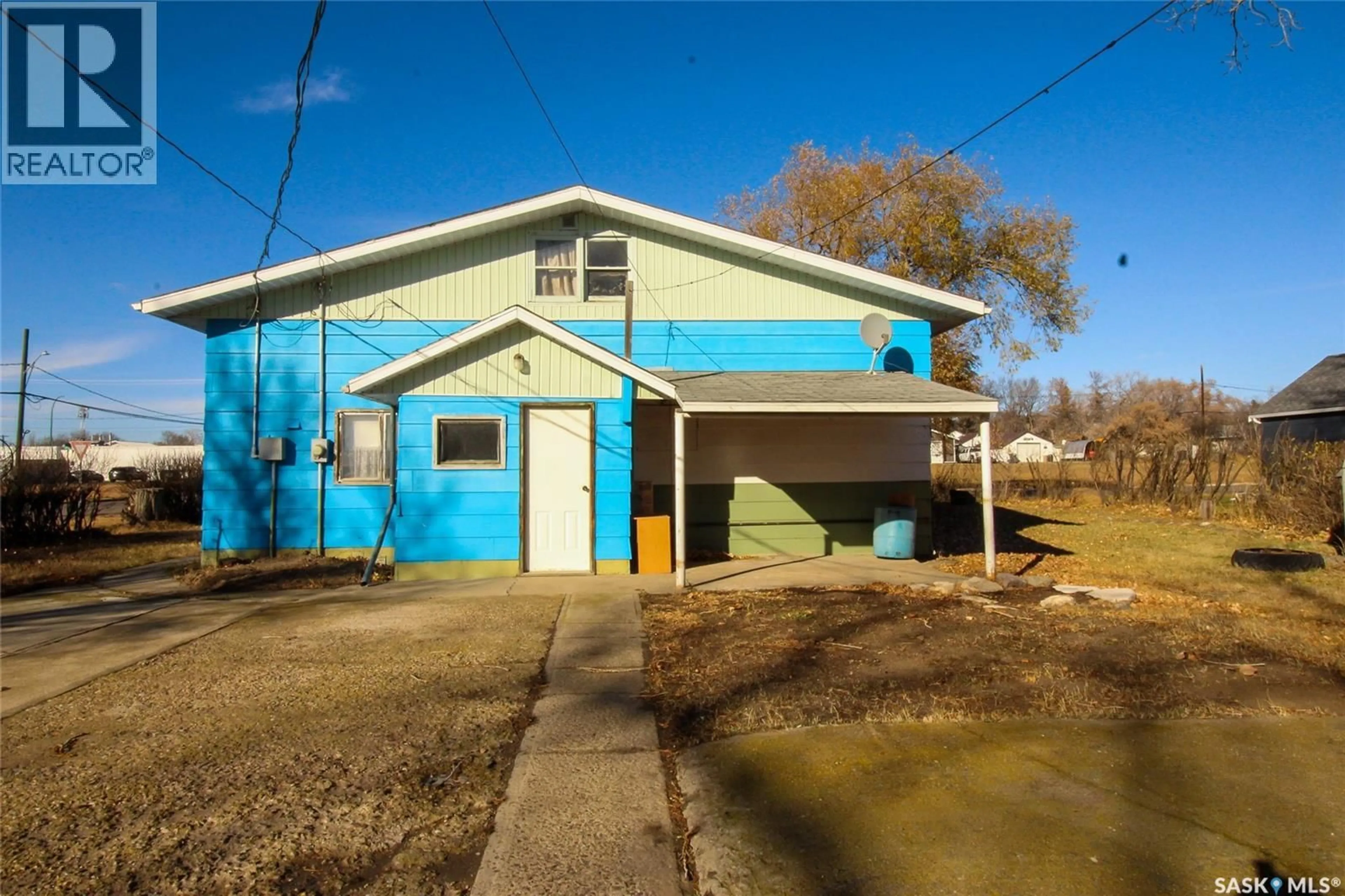 Unknown for 216 2ND STREET, Shaunavon Saskatchewan S0N2M0