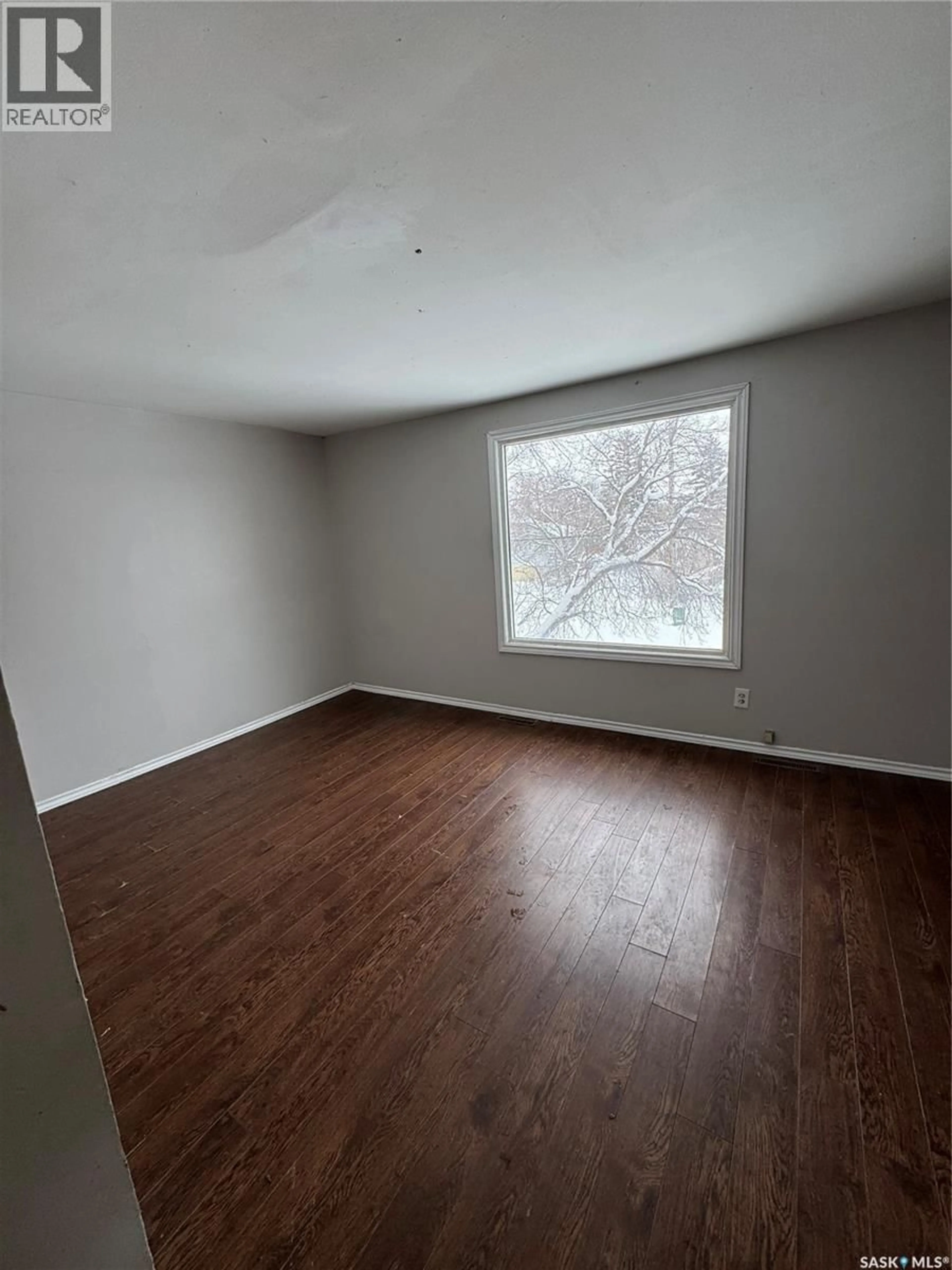 A pic of a room for 948 GARNET STREET, Regina Saskatchewan S4T2X5