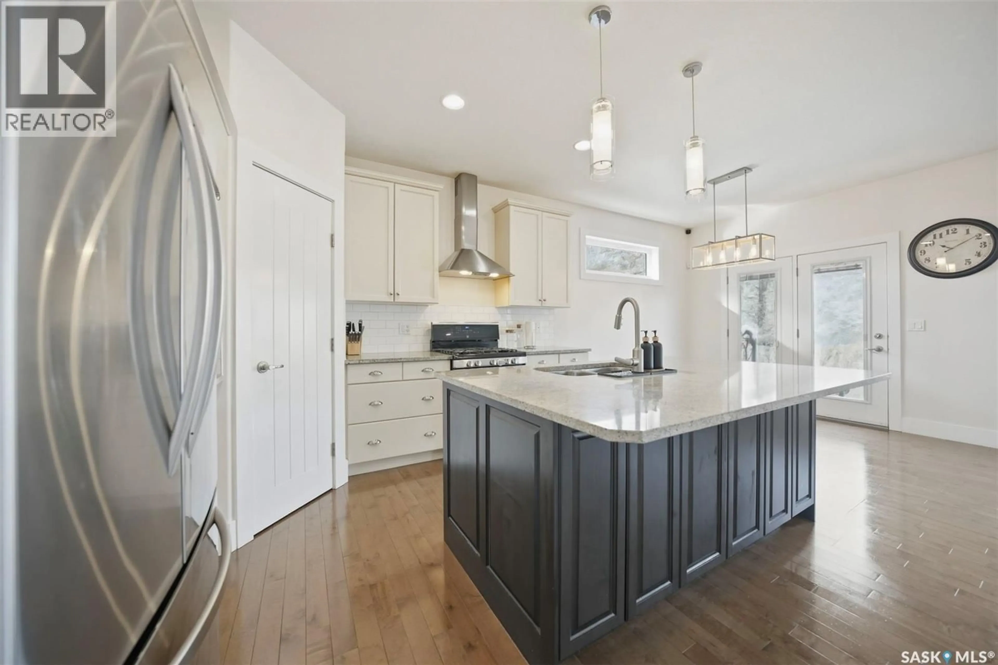 Open concept kitchen, unknown for 526 PATRICK AVENUE, Saskatoon Saskatchewan S7W0G4