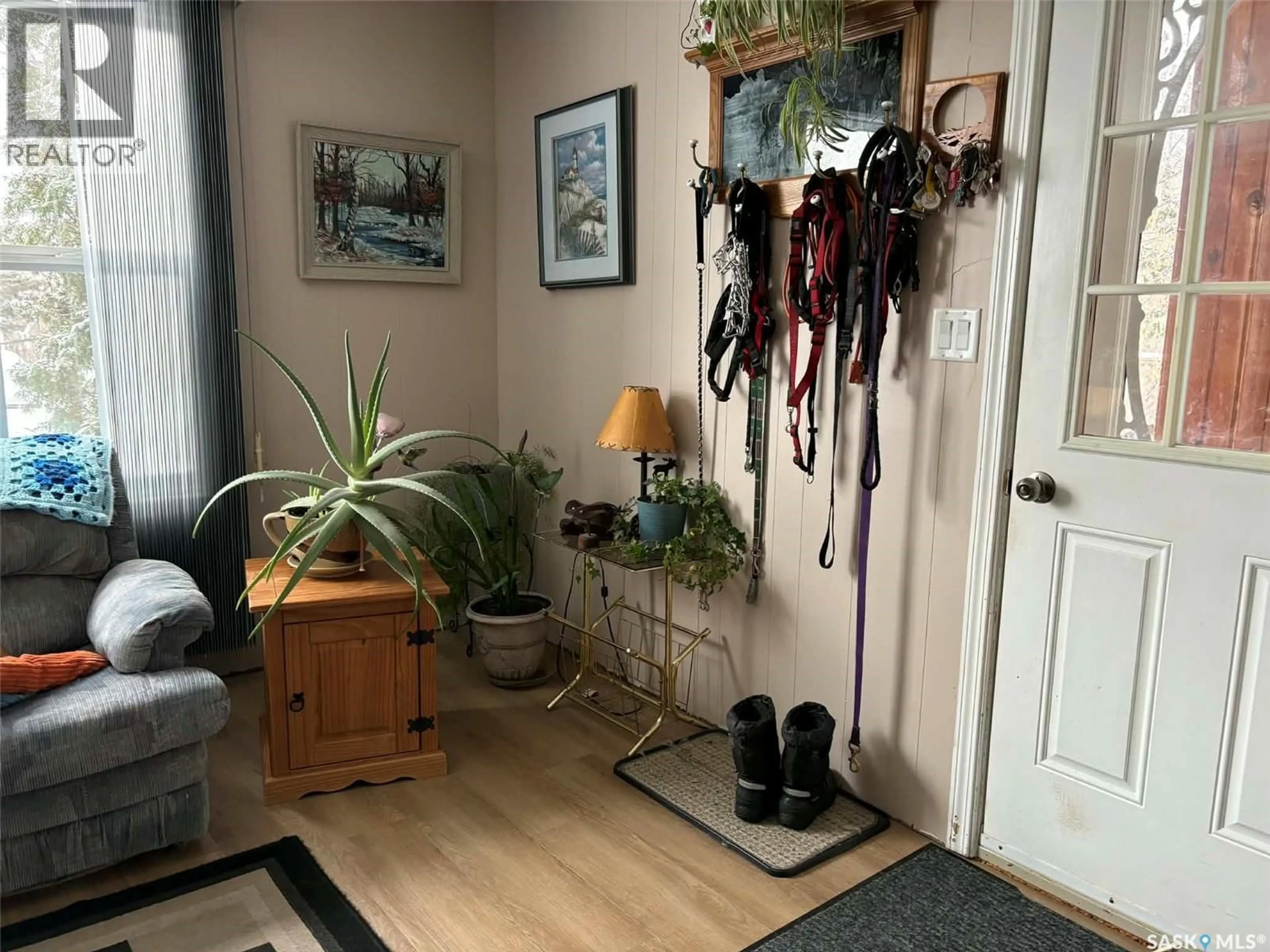 Indoor entryway for 347 GREEN AVENUE, Regina Beach Saskatchewan S0G4C0