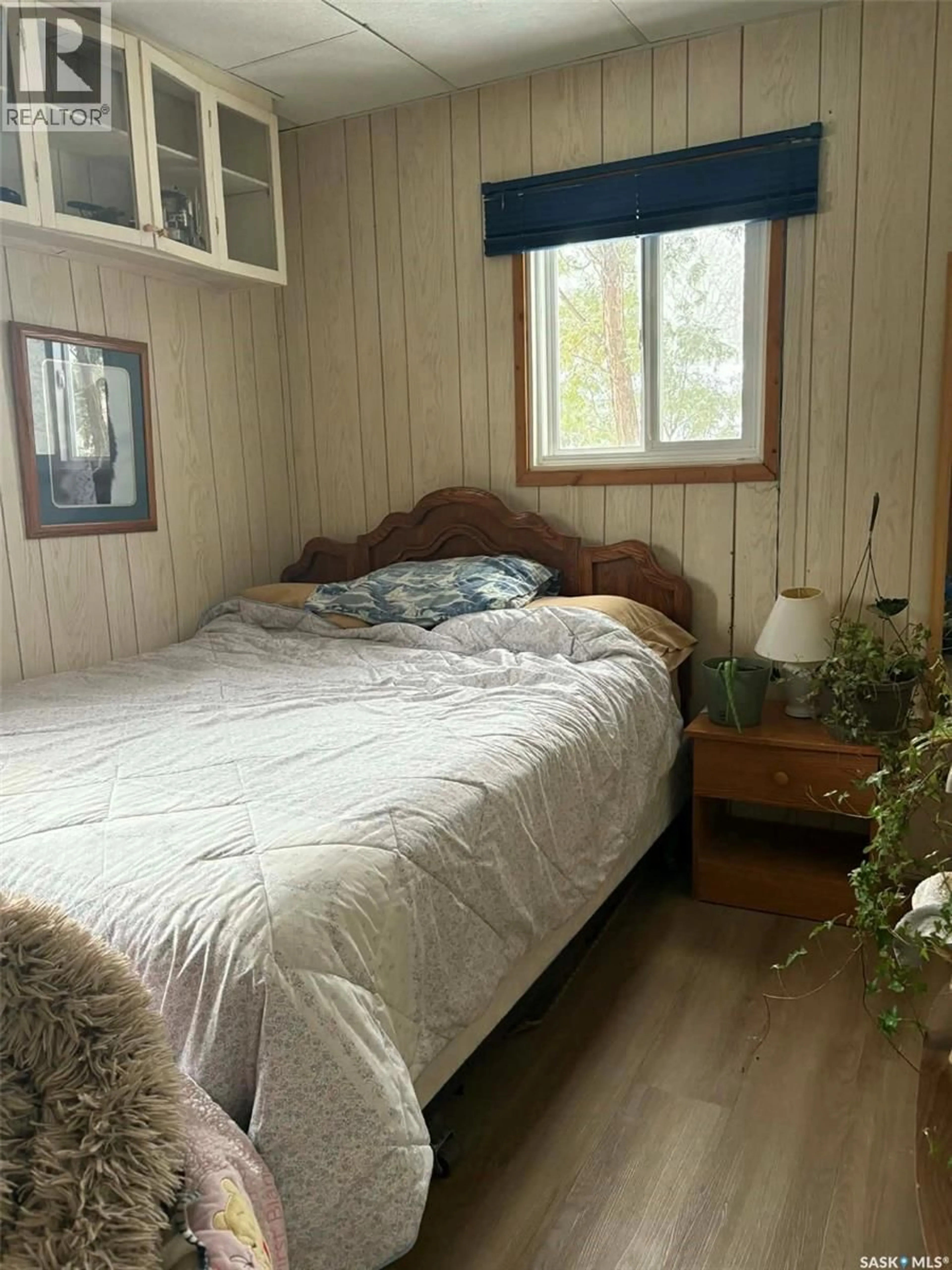 Bedroom with bed, unknown for 347 GREEN AVENUE, Regina Beach Saskatchewan S0G4C0