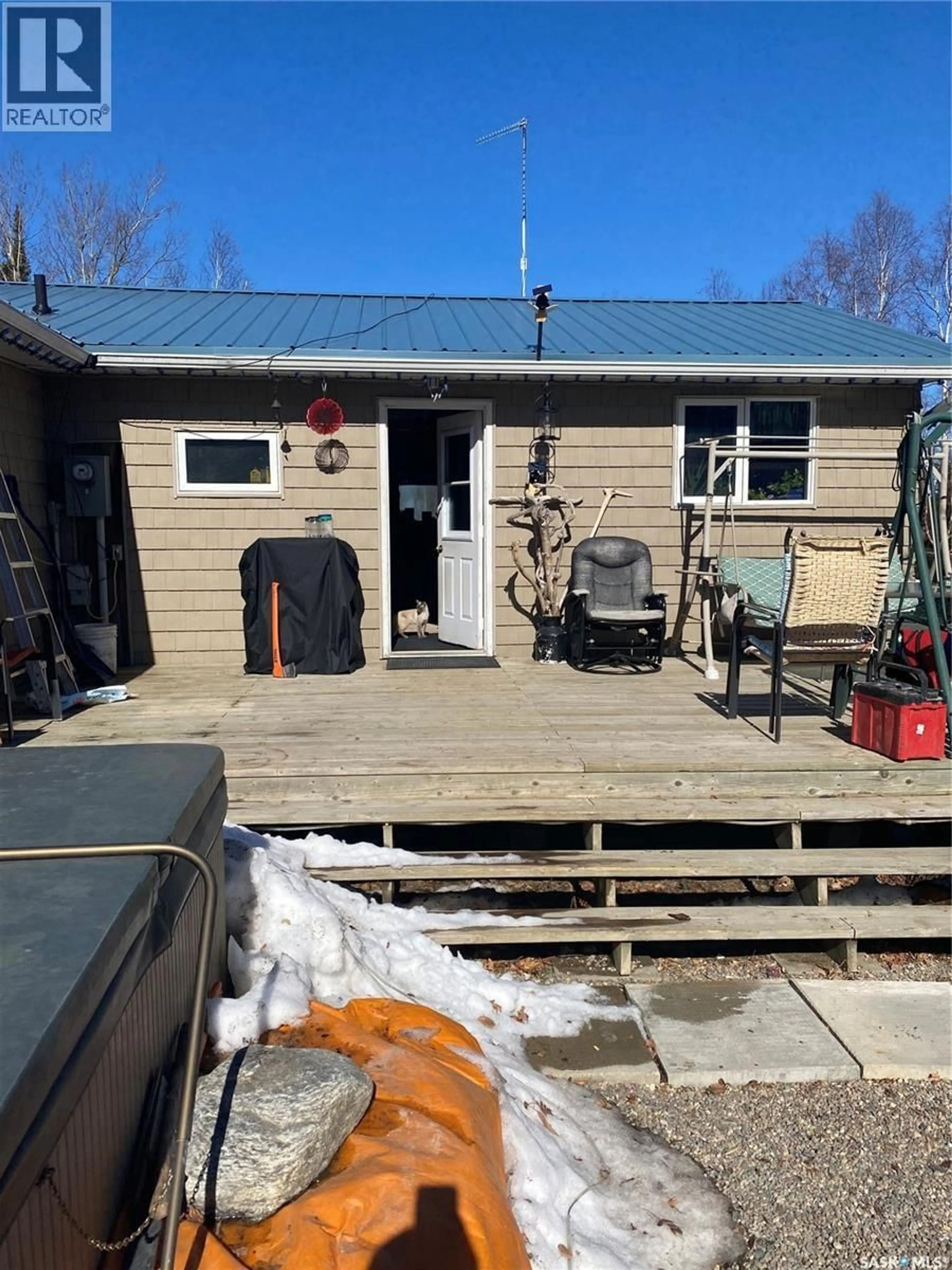 Shed for 406 LAKEVIEW AVENUE, Northern Admin District Saskatchewan S0J1Z0