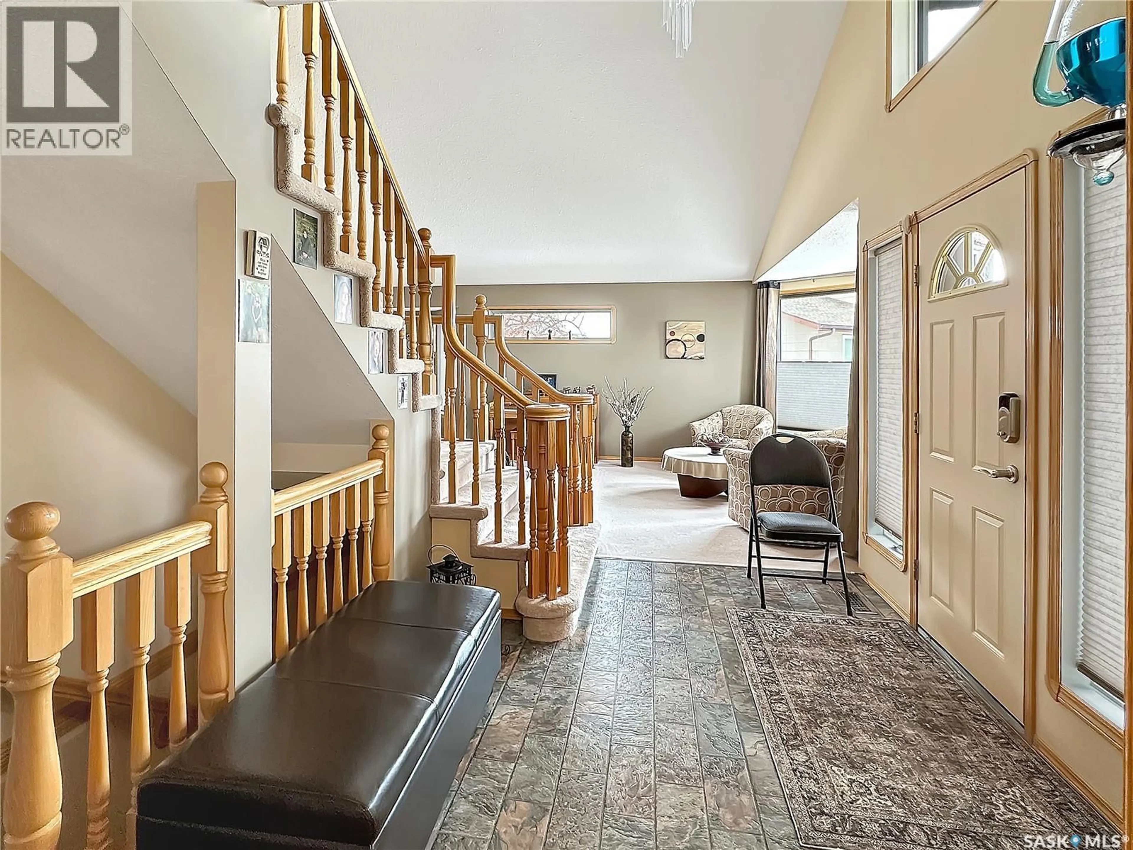 Indoor foyer for 20 WILLOW CRESCENT, Fort Qu'Appelle Saskatchewan S0G1S0