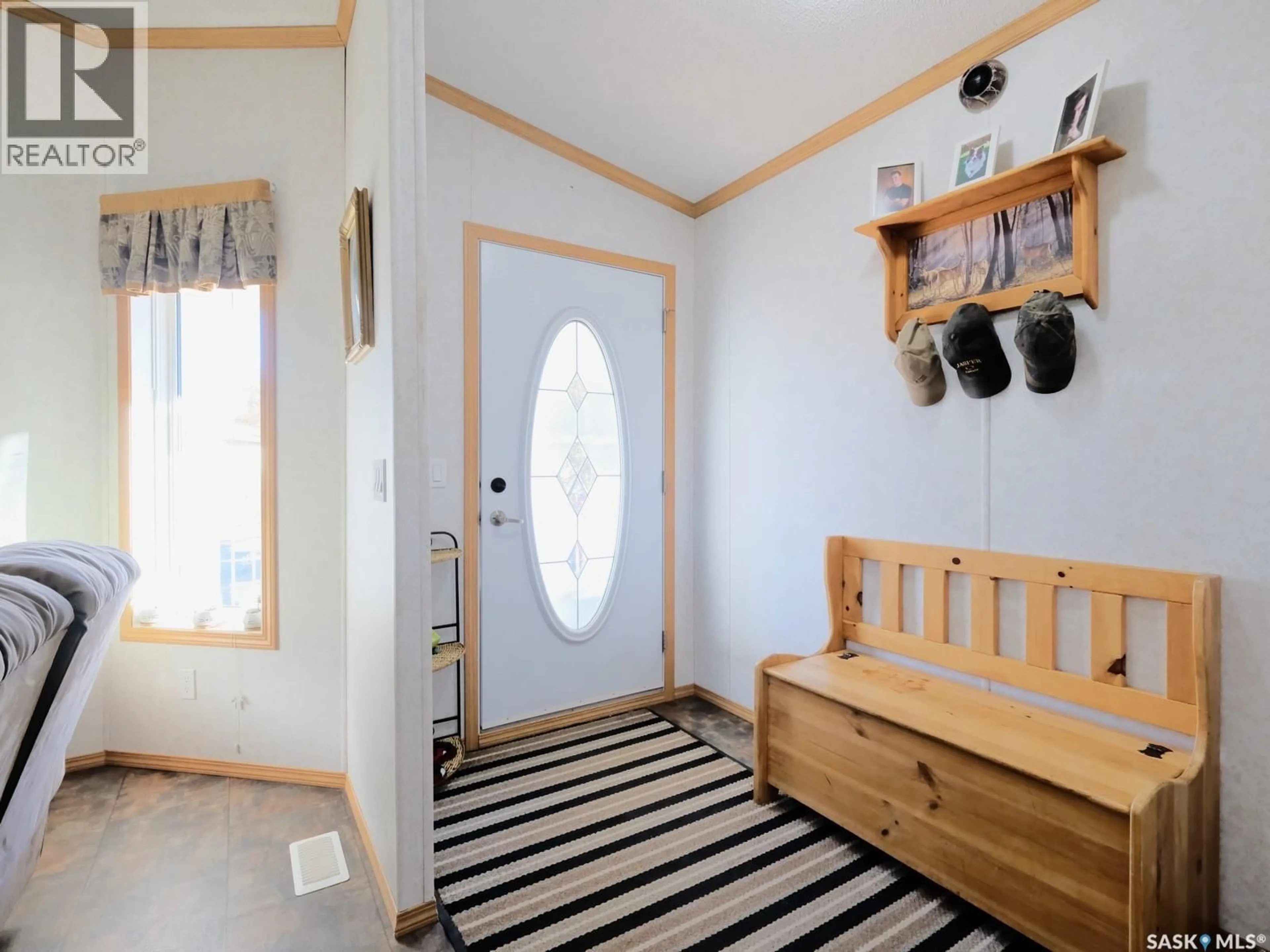 Indoor entryway for 10 PRAIRIE VIEW CRESCENT, Rosetown Saskatchewan S0L2V0