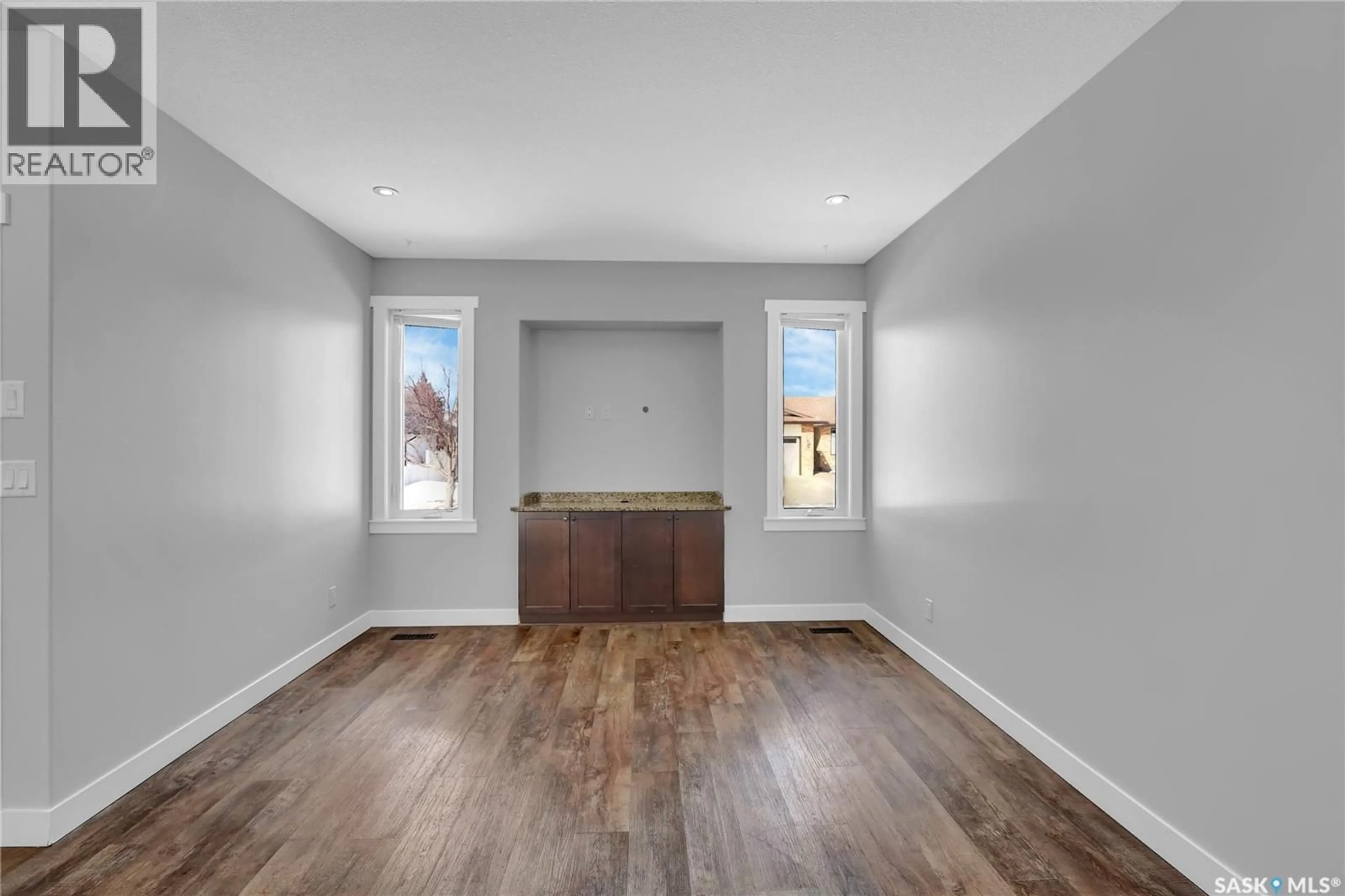 Unknown for E - 3347 COUGHLIN BAY, Regina Saskatchewan S4V1W4