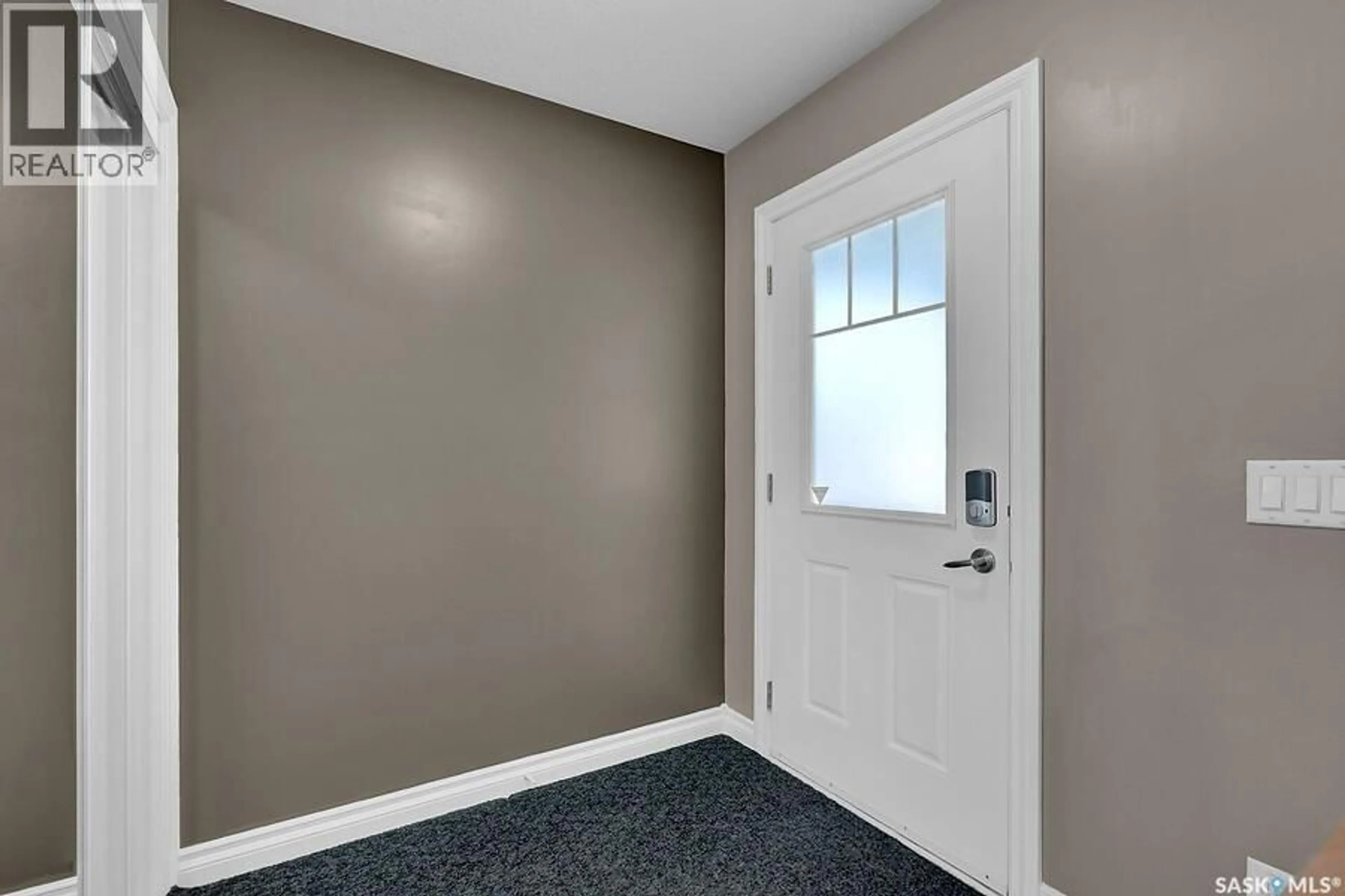 Indoor entryway for 3420 MACLACHLAN CRESCENT, Regina Saskatchewan S4R8V1
