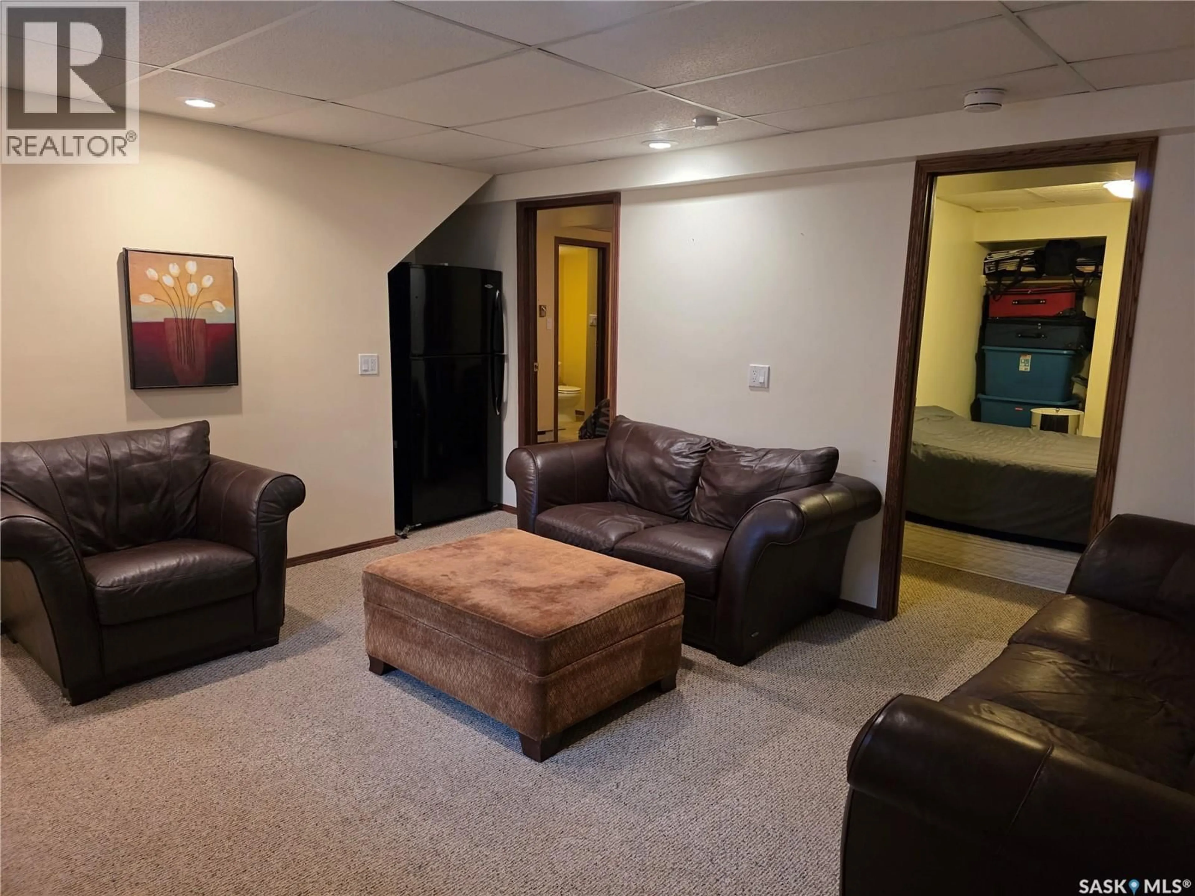 Living room with furniture, unknown for 626 JAN AVENUE, South Lake Saskatchewan S0H4C0